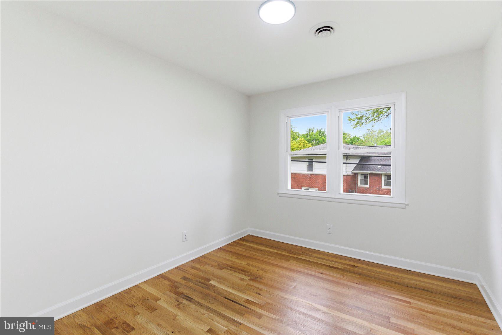 CAMPUS HILLS - Residential