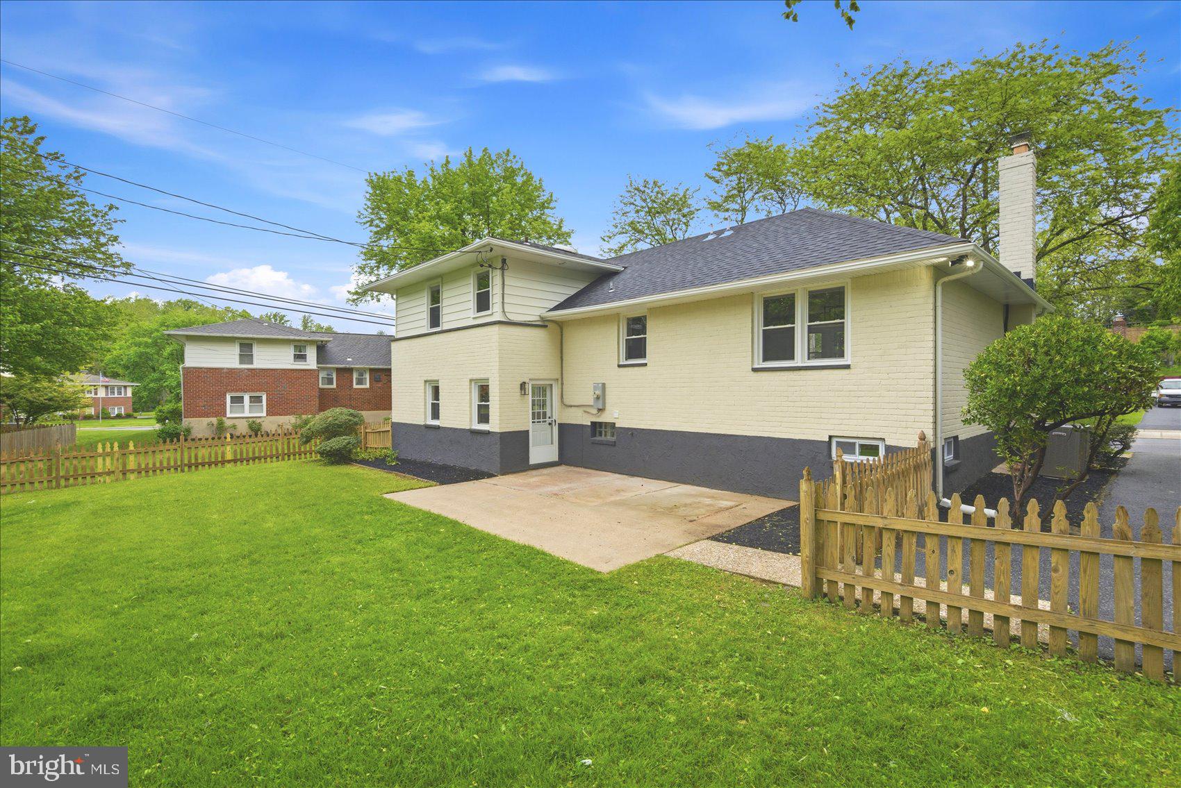 CAMPUS HILLS - Residential