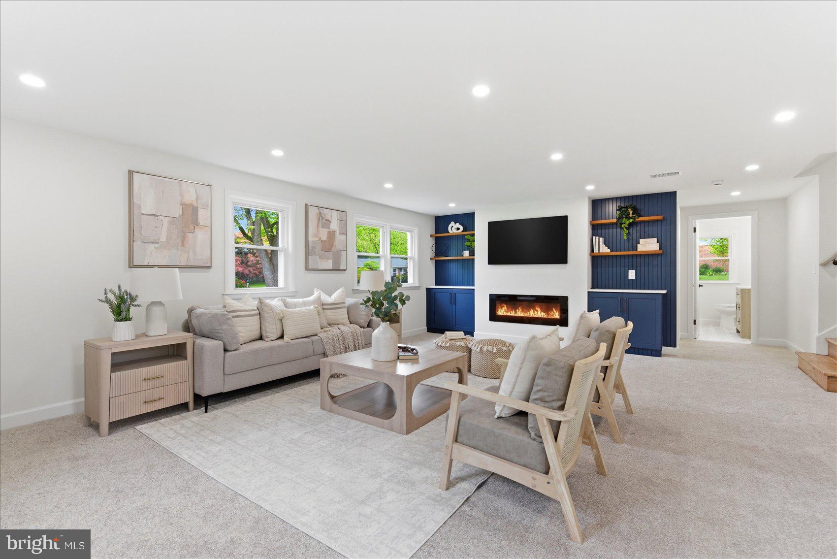 CAMPUS HILLS - Residential