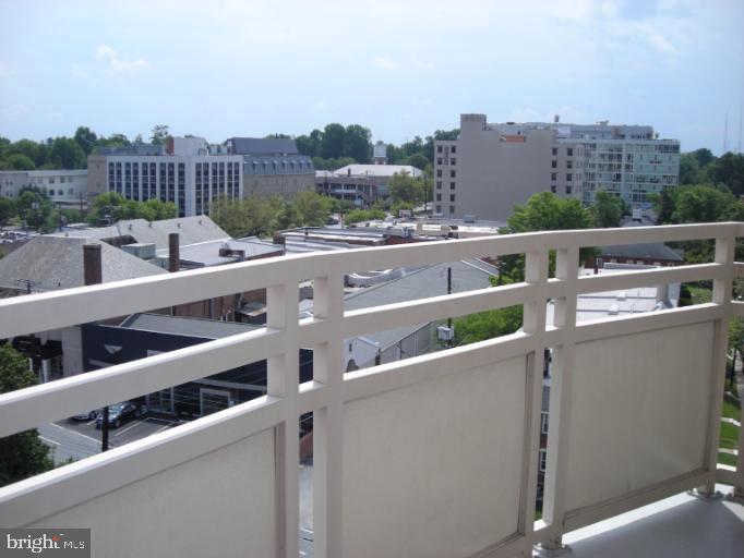 CRESCENT PLAZA - Residential Lease