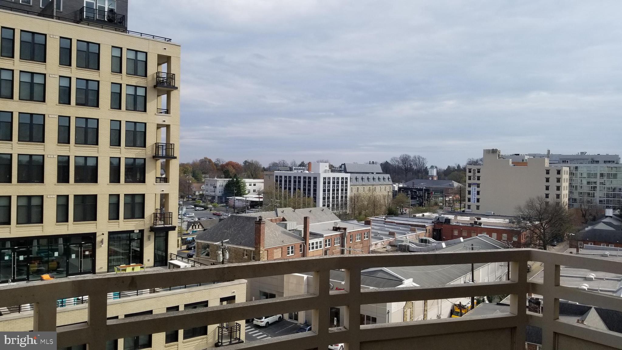 CRESCENT PLAZA - Residential Lease