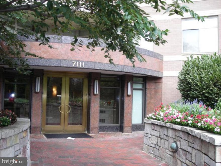 fabulous TOP FLOOR unit with city views from your private balcony! 725sqft, this condo has updated kitchen w/stainless appliances, wood floors, great walk-in closet, and LAUNDRY in unit! Located a half block from True Food, Anthropoligie, Bethesda Bagels .. and Vace's is at the back door! No need to look for parking --you have your own dedicated space in the underground garage. Looking to get out into nature, the Capital Crescent Trail is just  a block away. Grocery? you've got the Safeway and Giant within blocks. APPLY ON-LINE (longandfoster dot com, go to rentals, type in this address, and proceed to "APPLY NOW" button) Pets accepted on case by case basis w/extra deposit. (building has 40lb weight limit) There is move-in fee.