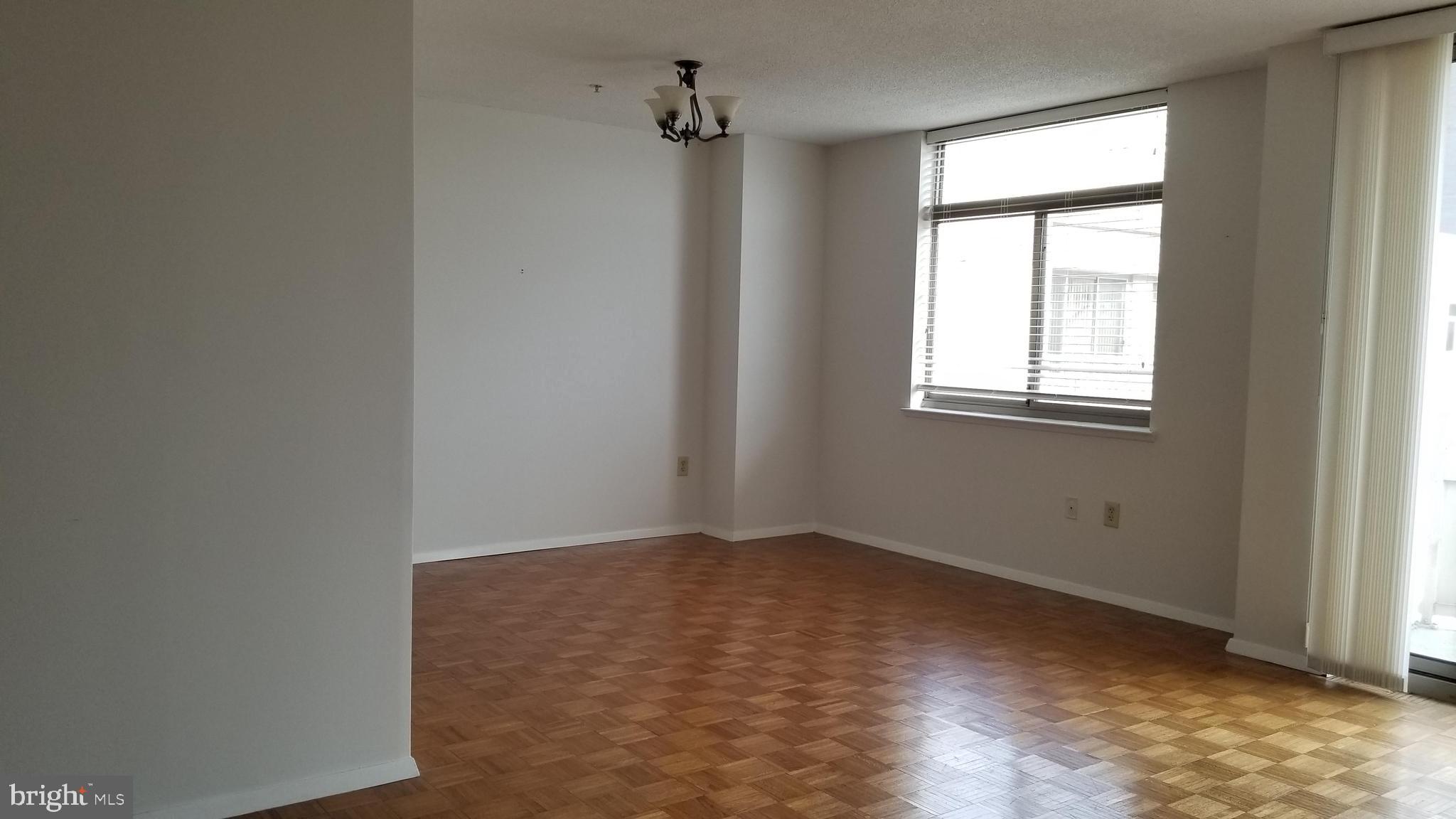 CRESCENT PLAZA - Residential Lease