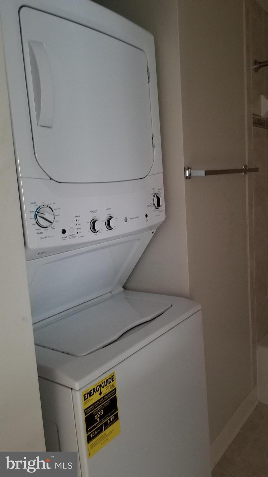 CRESCENT PLAZA - Residential Lease