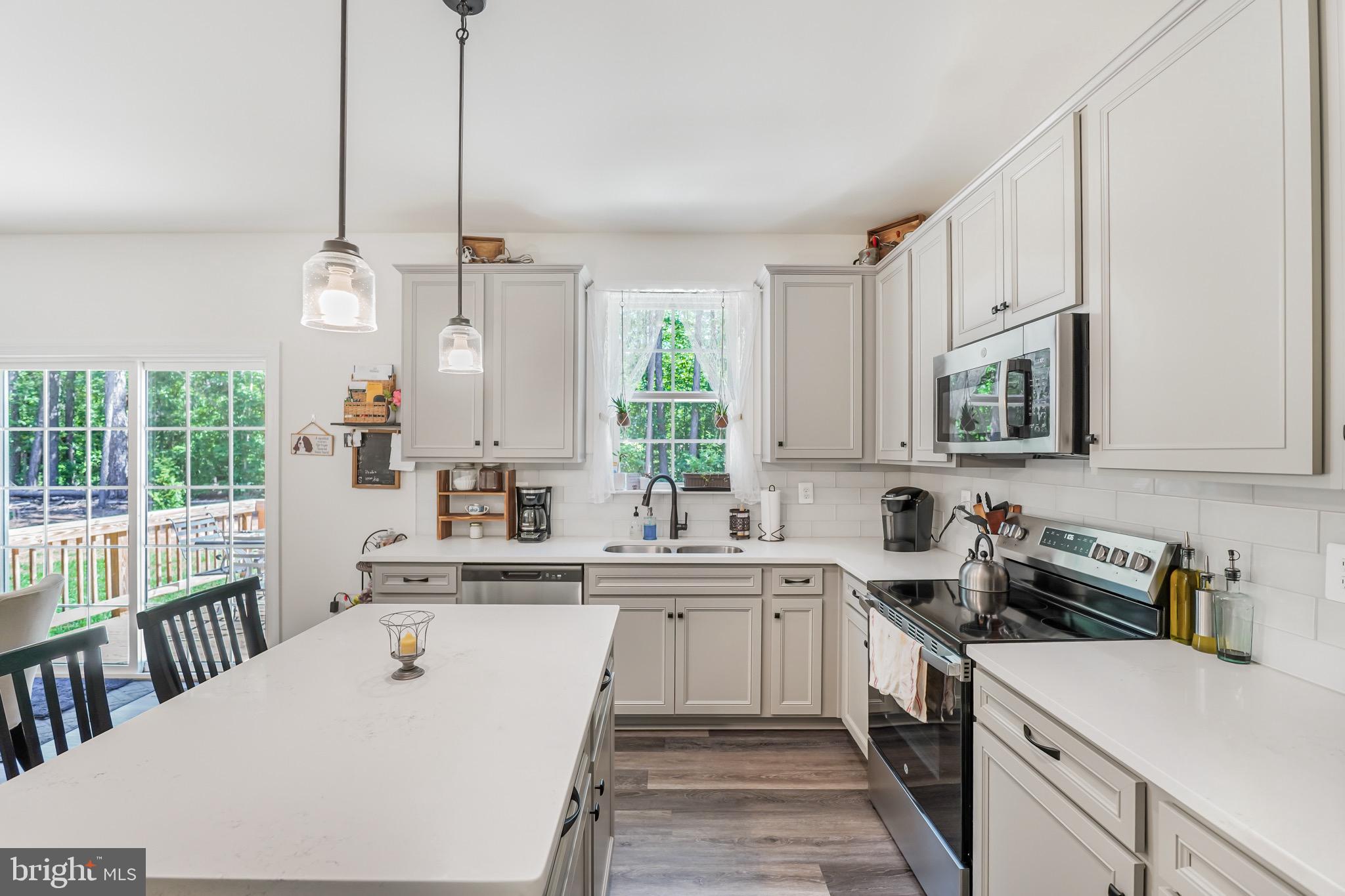 NOAH'S LANDING - Residential