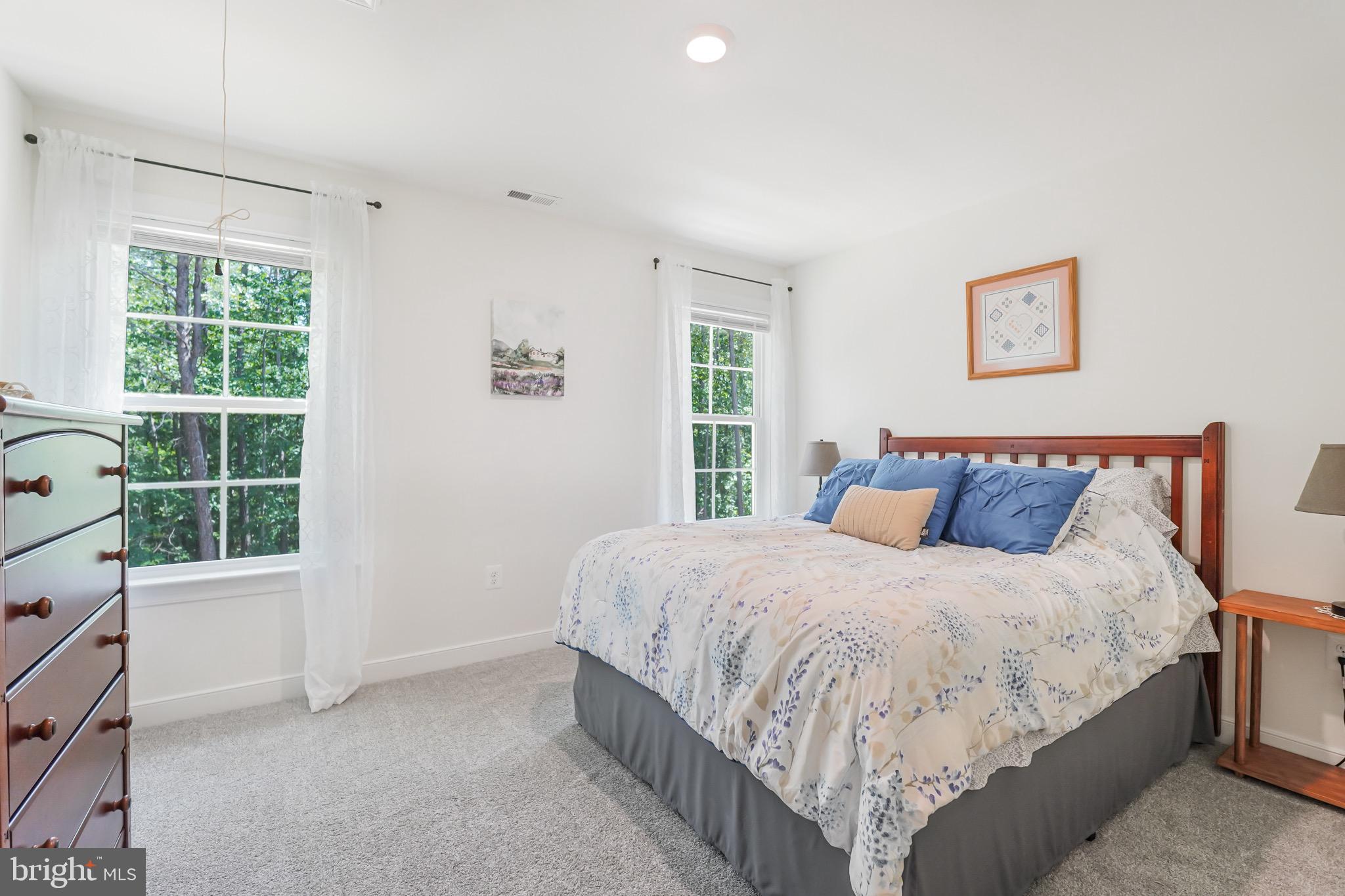 NOAH'S LANDING - Residential