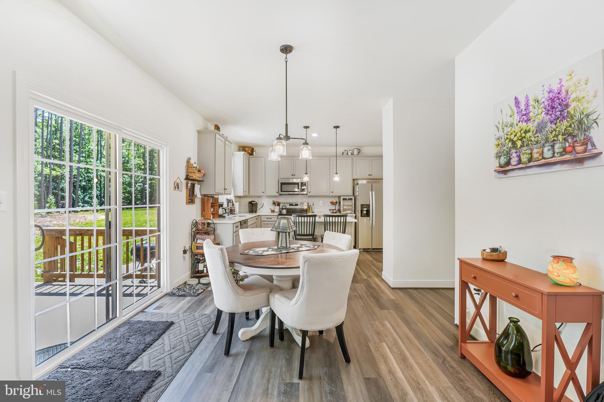 NOAH'S LANDING - Residential