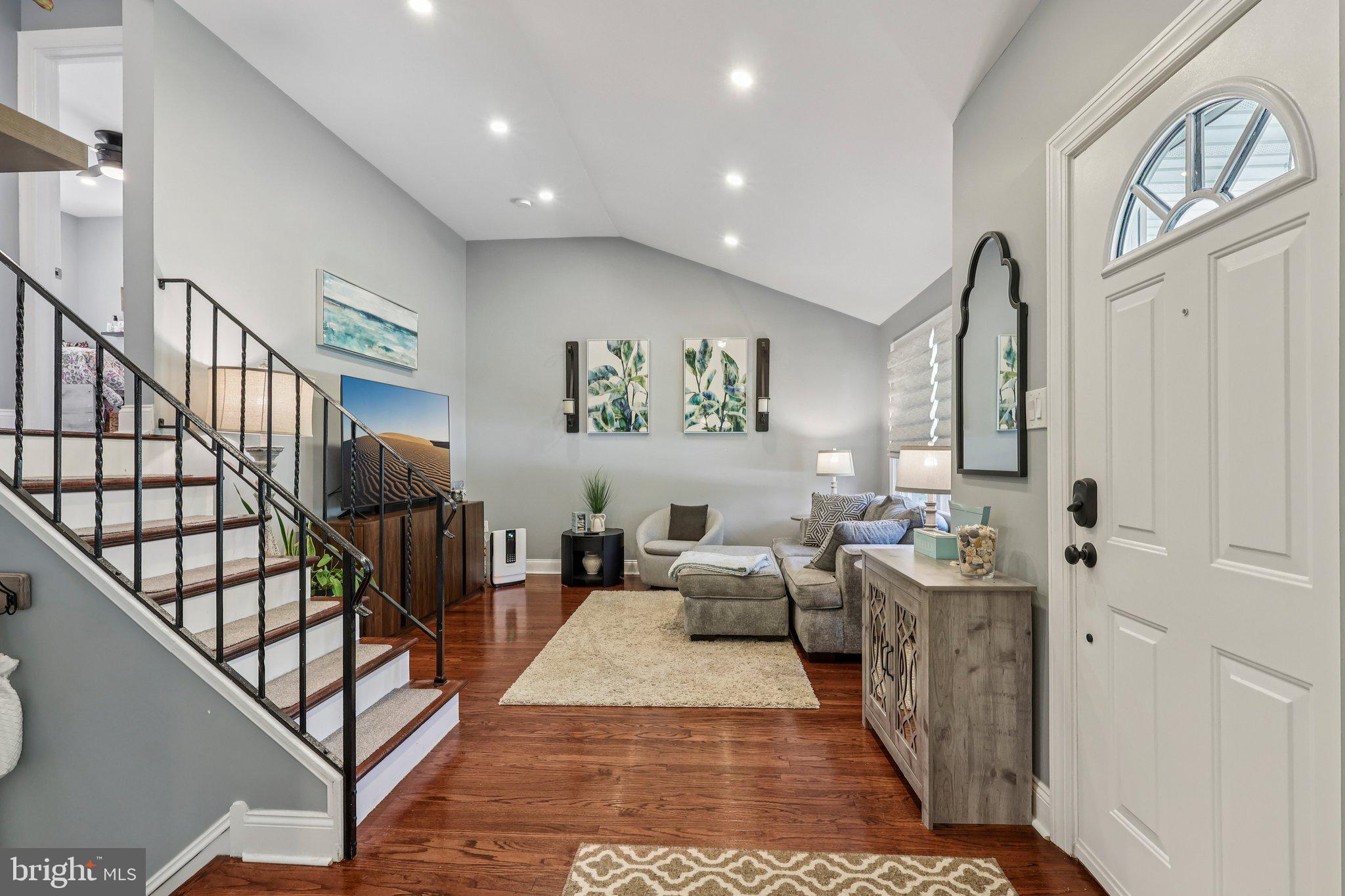 307 PALMWOOD AVENUE