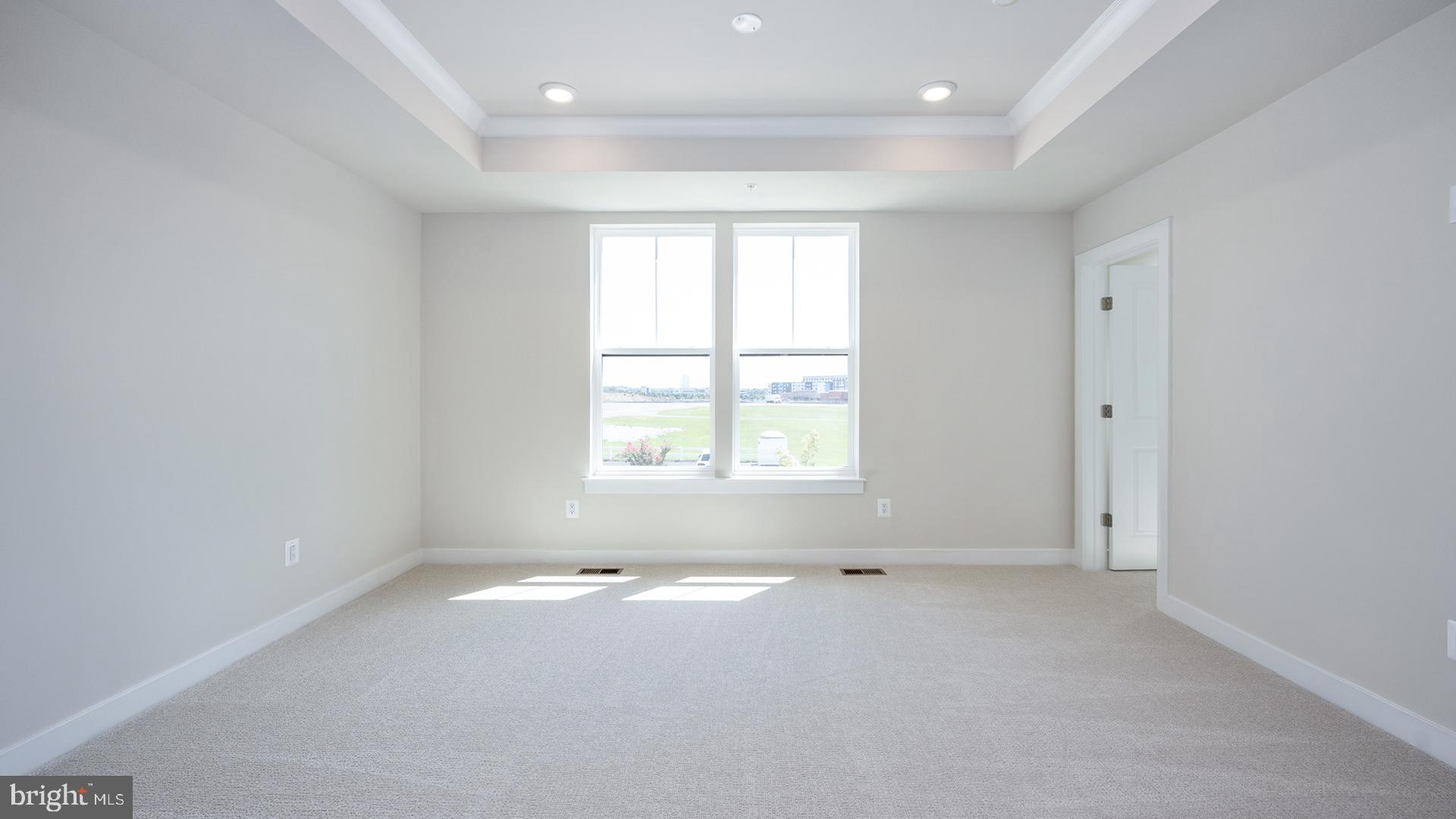 ONE LOUDOUN - Residential