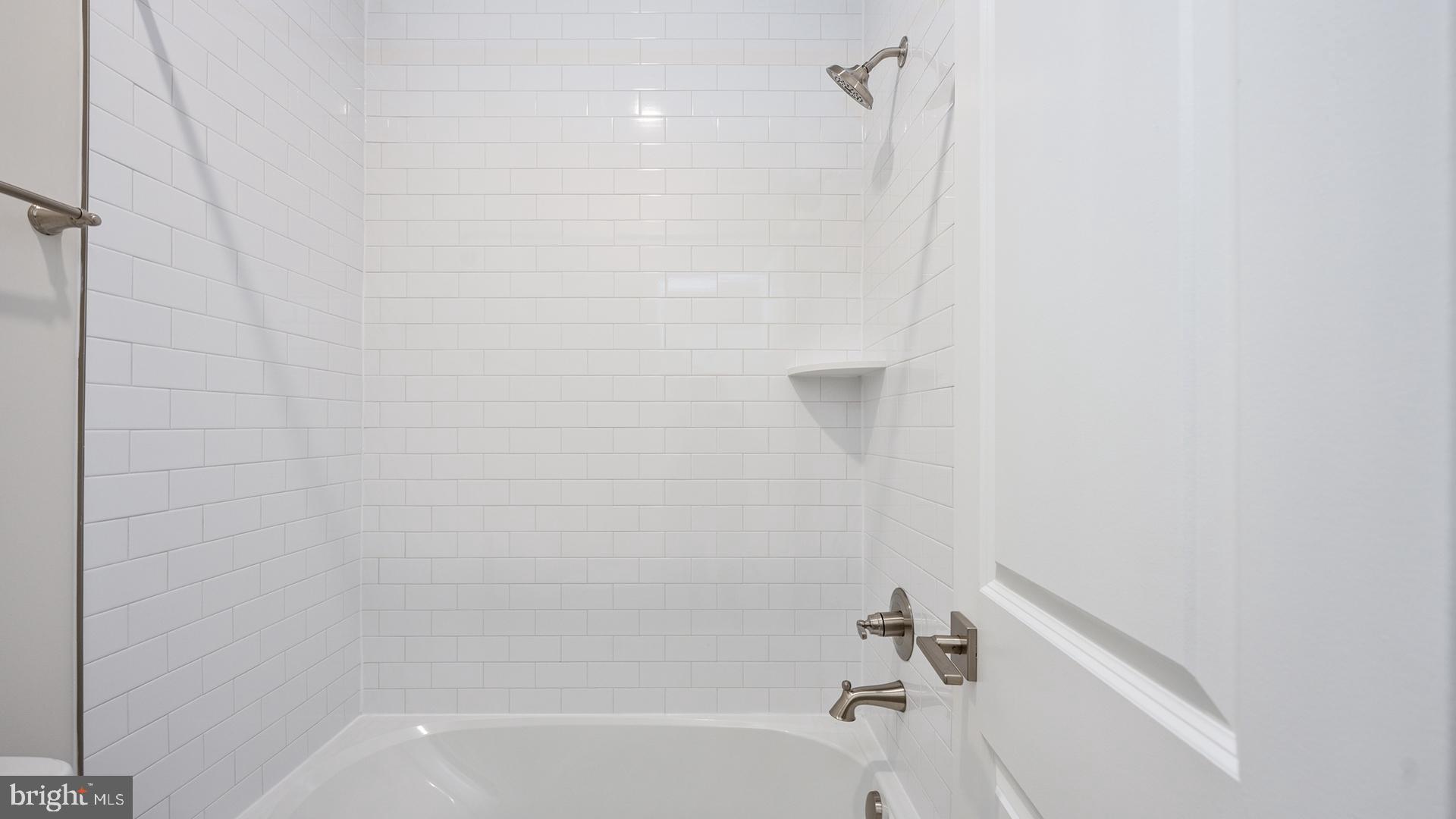 ONE LOUDOUN - Residential