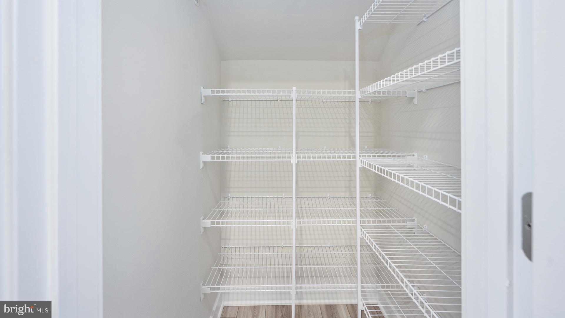 ONE LOUDOUN - Residential