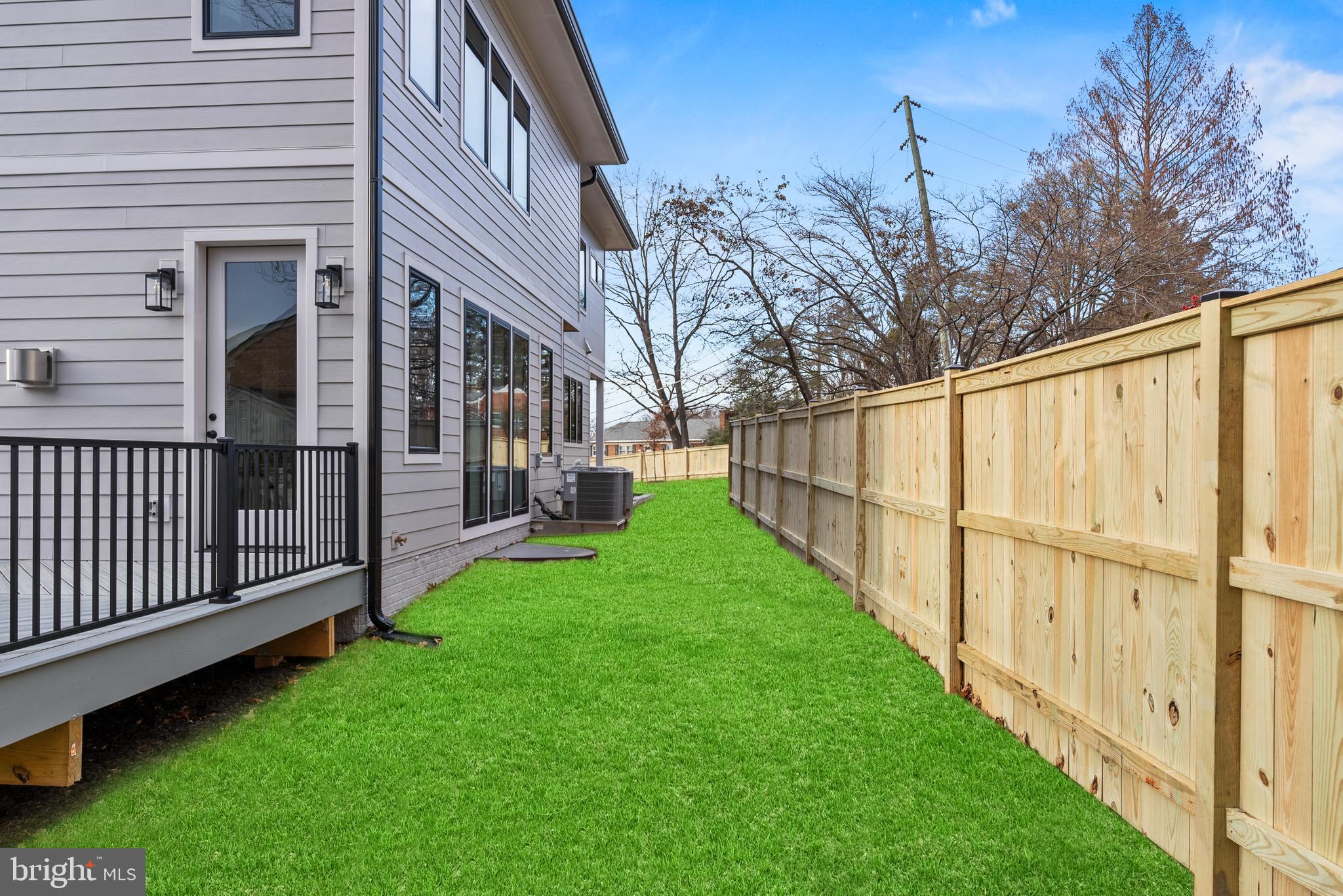 POWHATAN HILLS - Residential