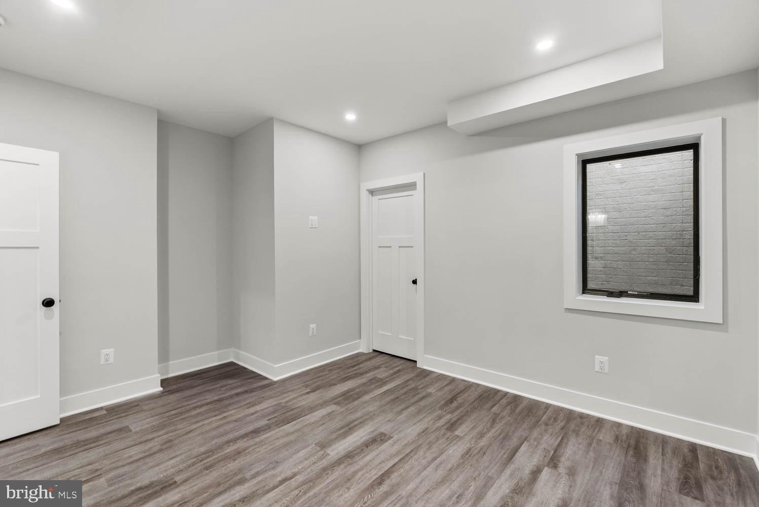 POWHATAN HILLS - Residential