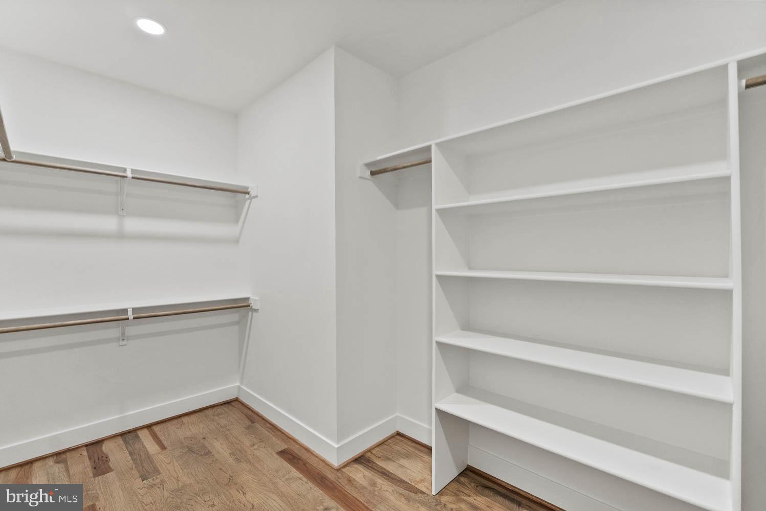 POWHATAN HILLS - Residential