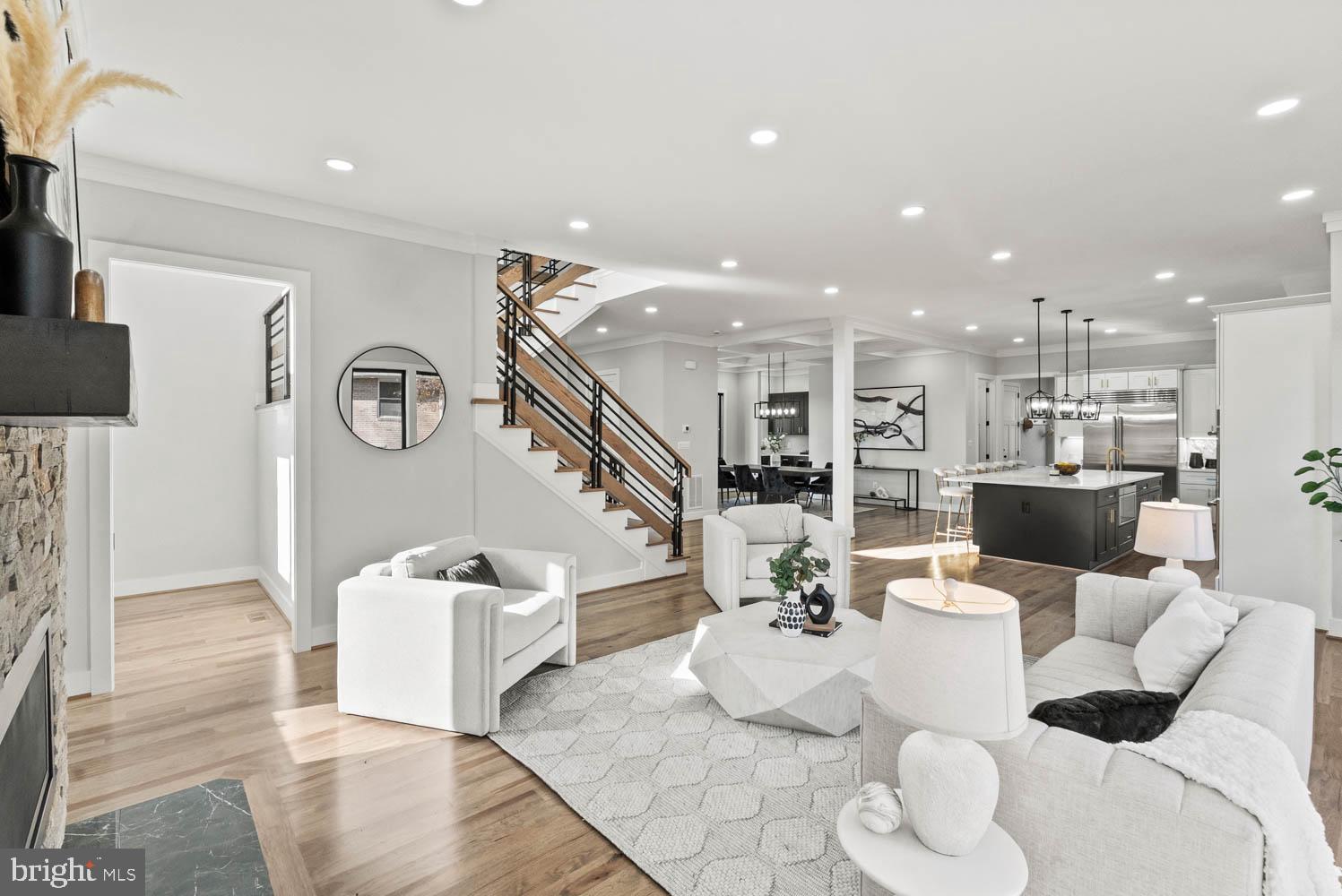 POWHATAN HILLS - Residential