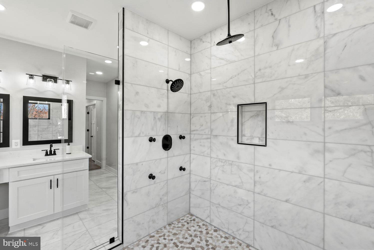 POWHATAN HILLS - Residential