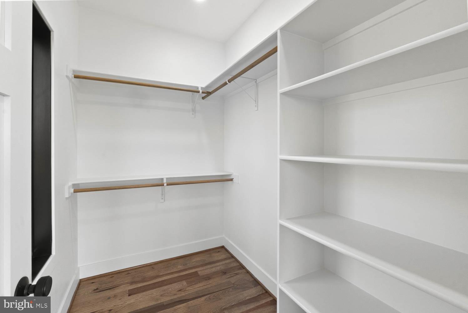 POWHATAN HILLS - Residential