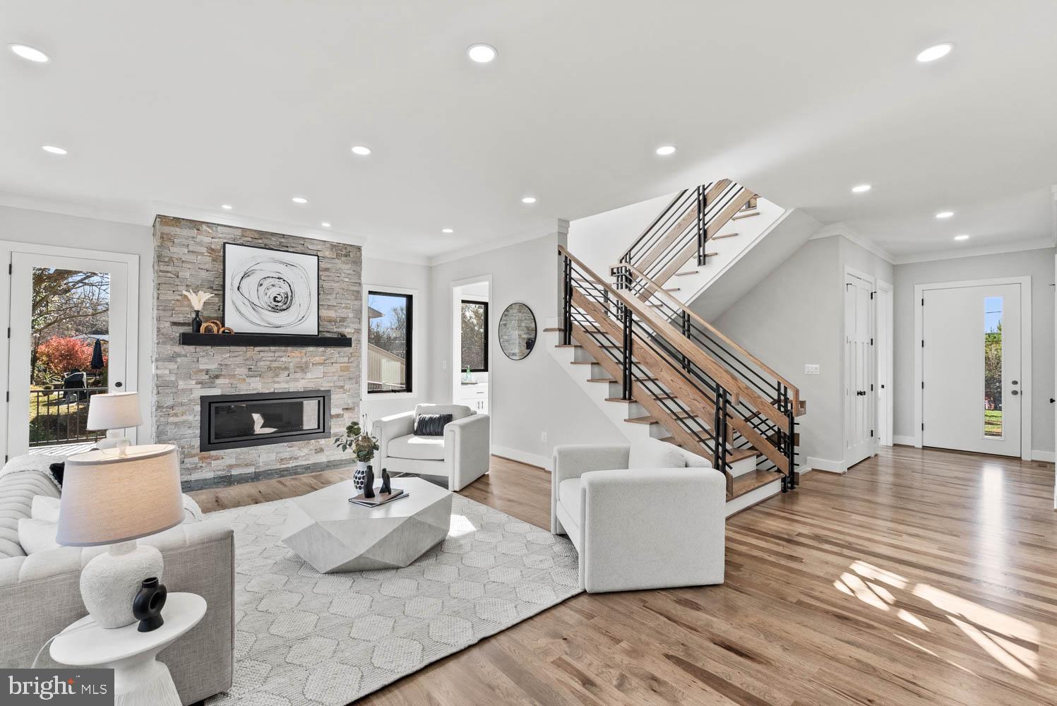 POWHATAN HILLS - Residential