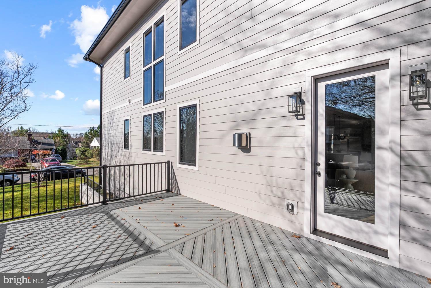 POWHATAN HILLS - Residential