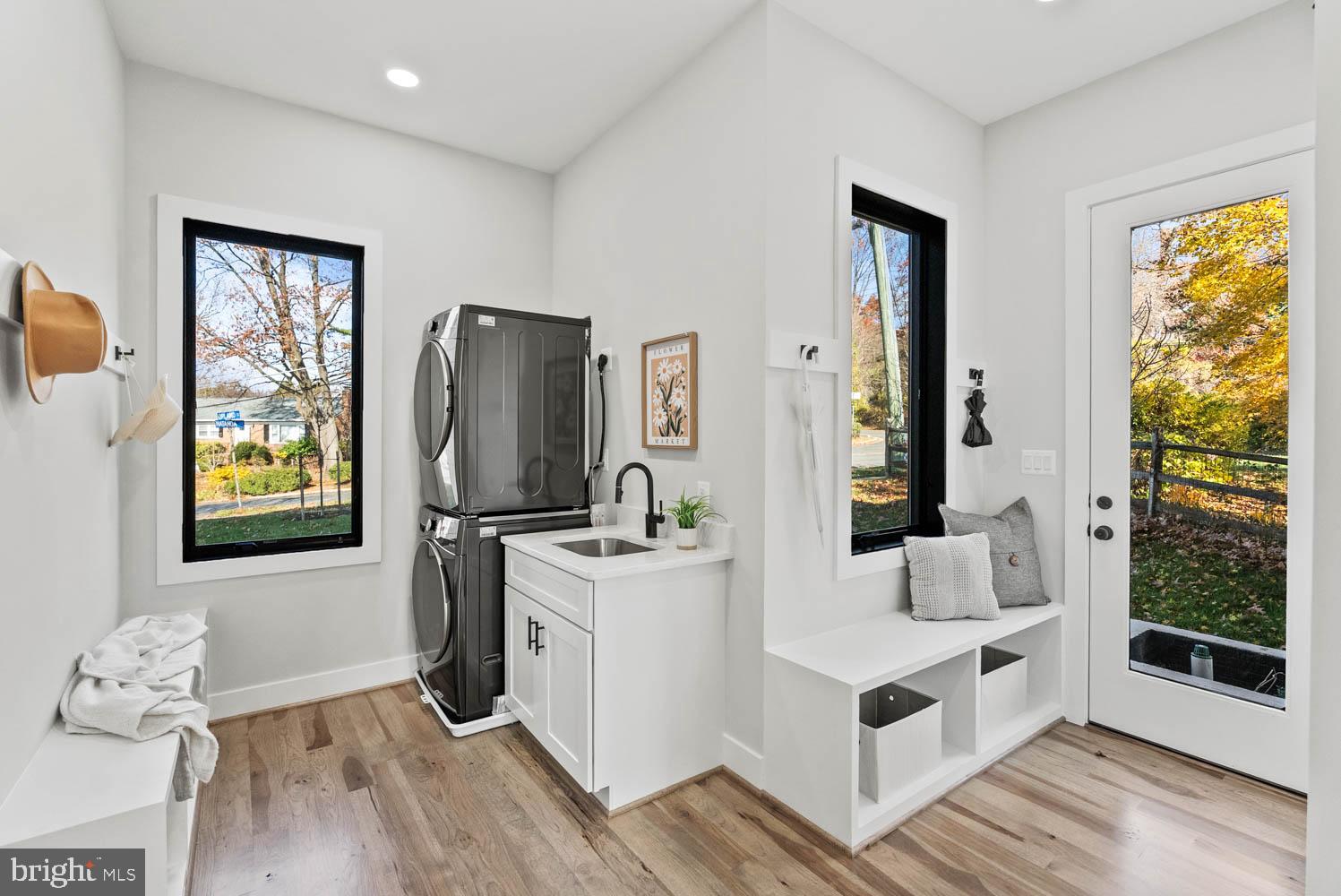 POWHATAN HILLS - Residential