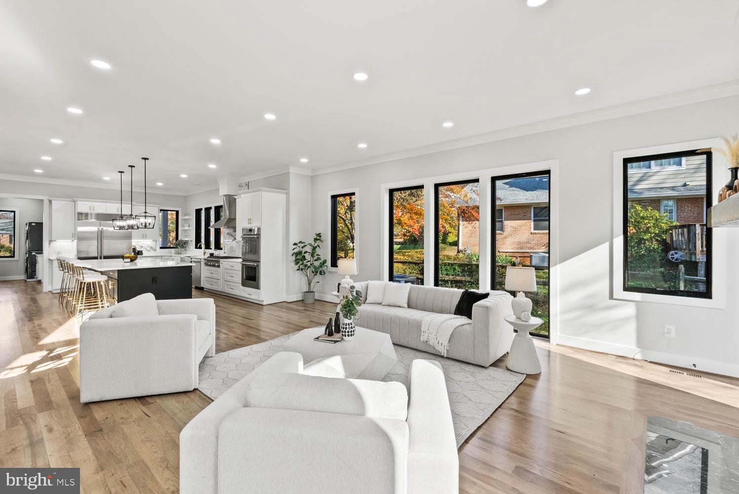 POWHATAN HILLS - Residential