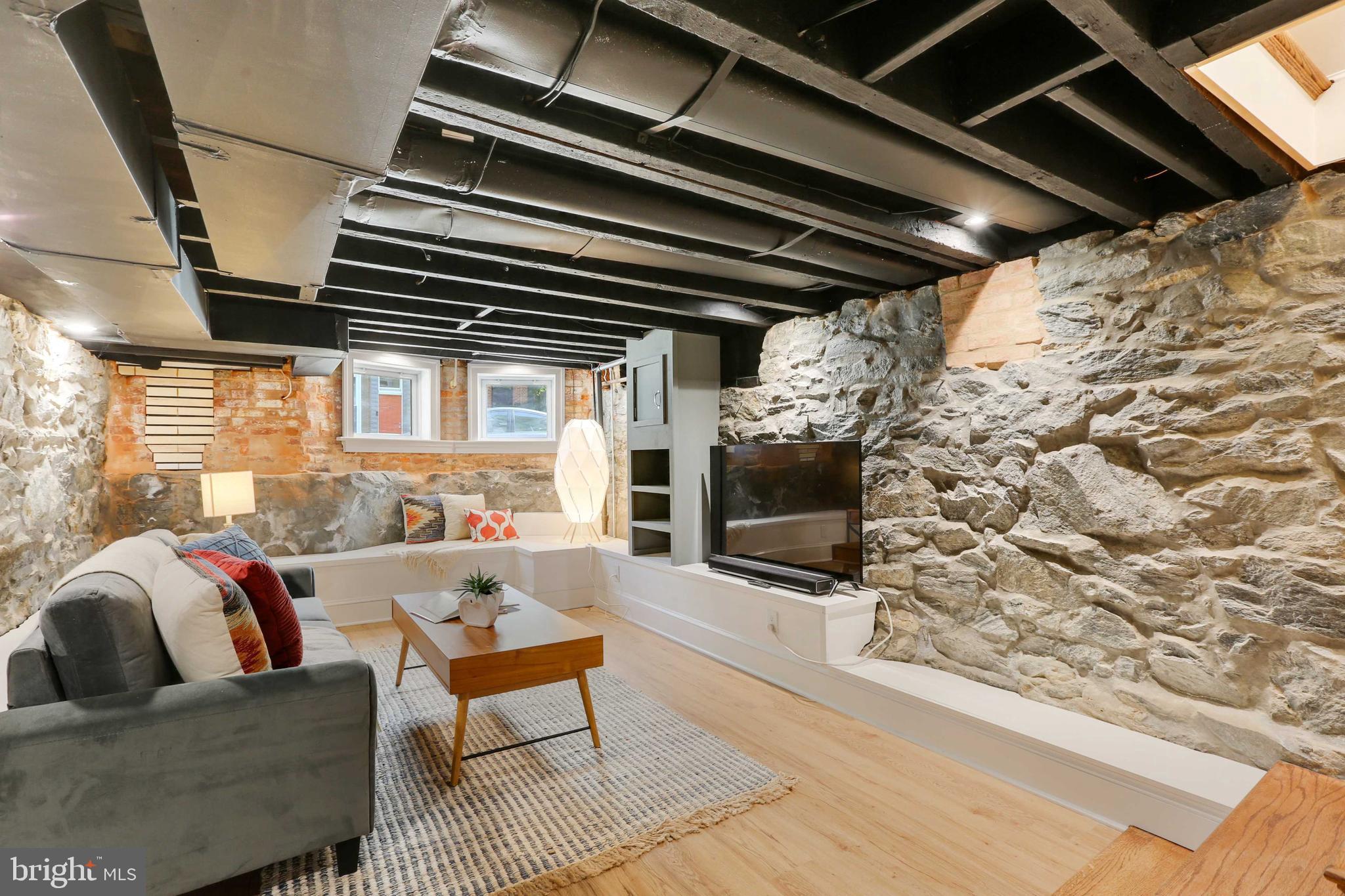 HAMPDEN HISTORIC DISTRICT - Residential