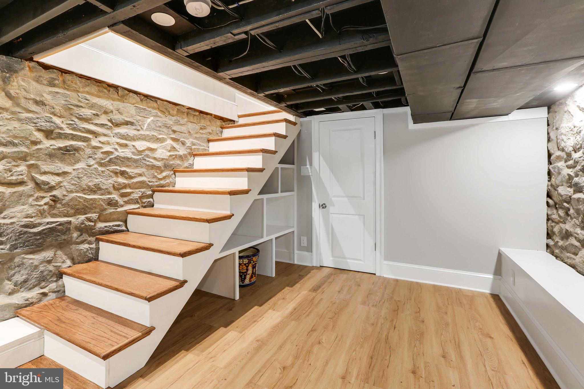 HAMPDEN HISTORIC DISTRICT - Residential