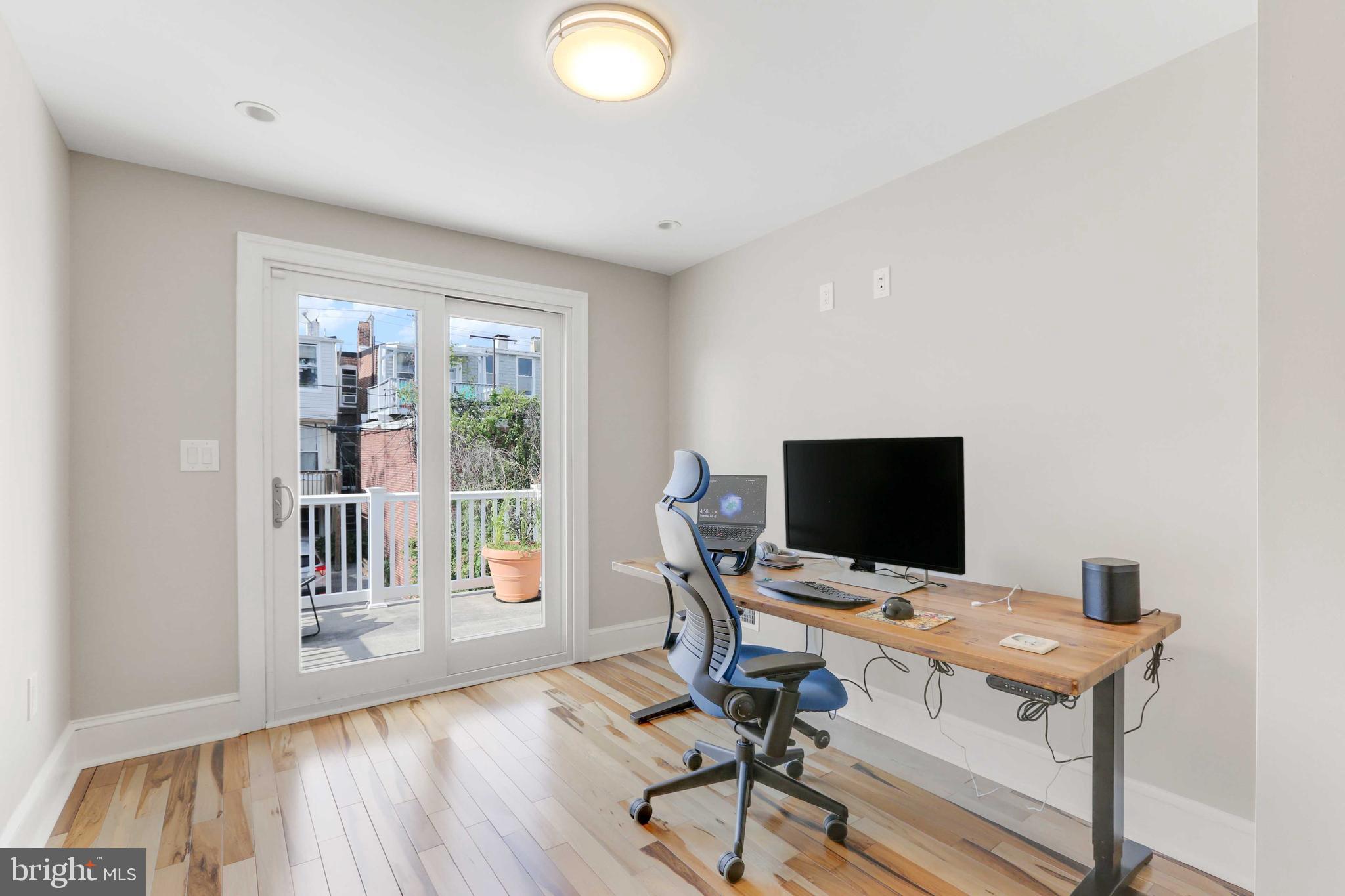 HAMPDEN HISTORIC DISTRICT - Residential