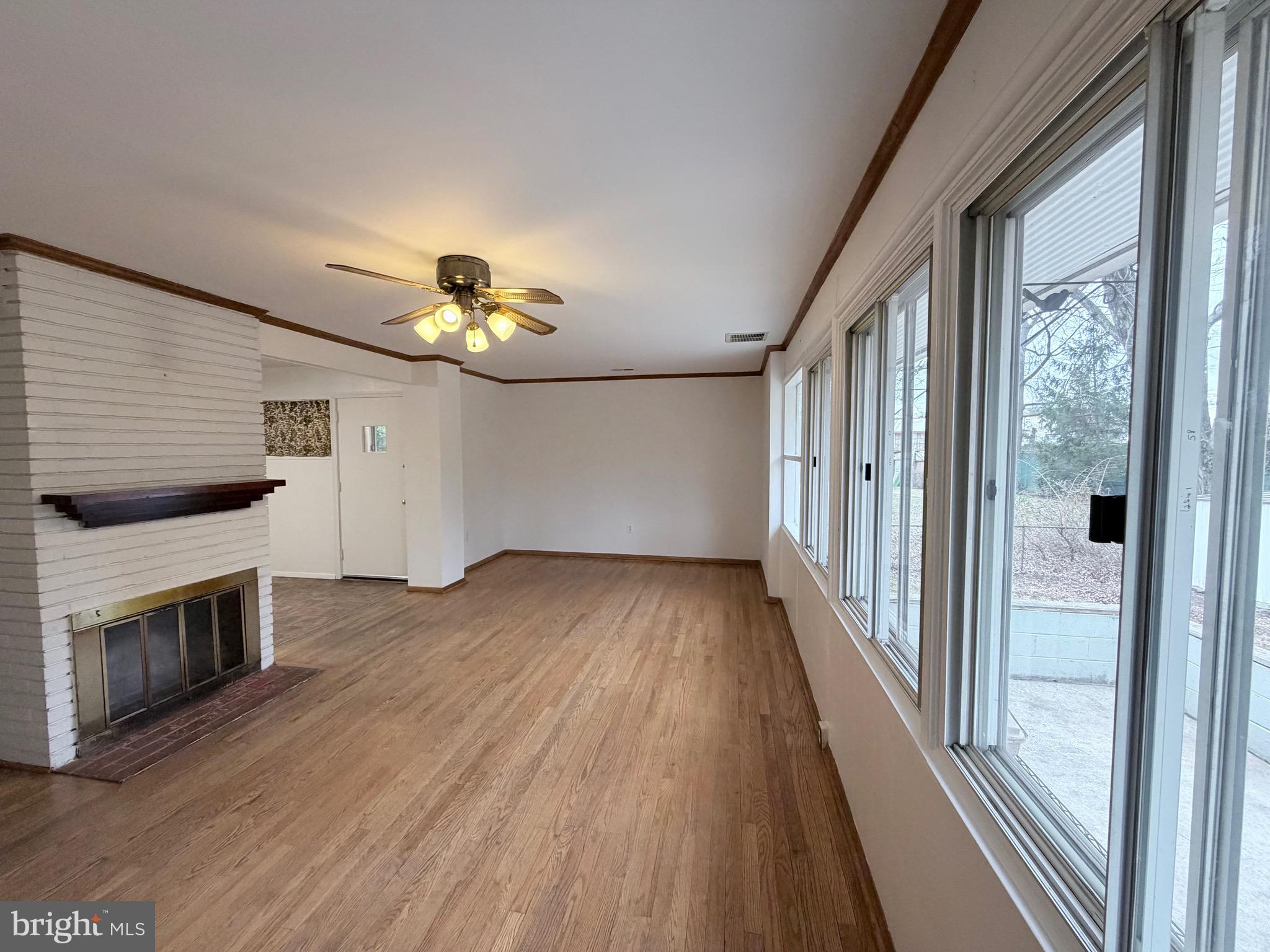 NORTH WOODSIDE - Residential Lease