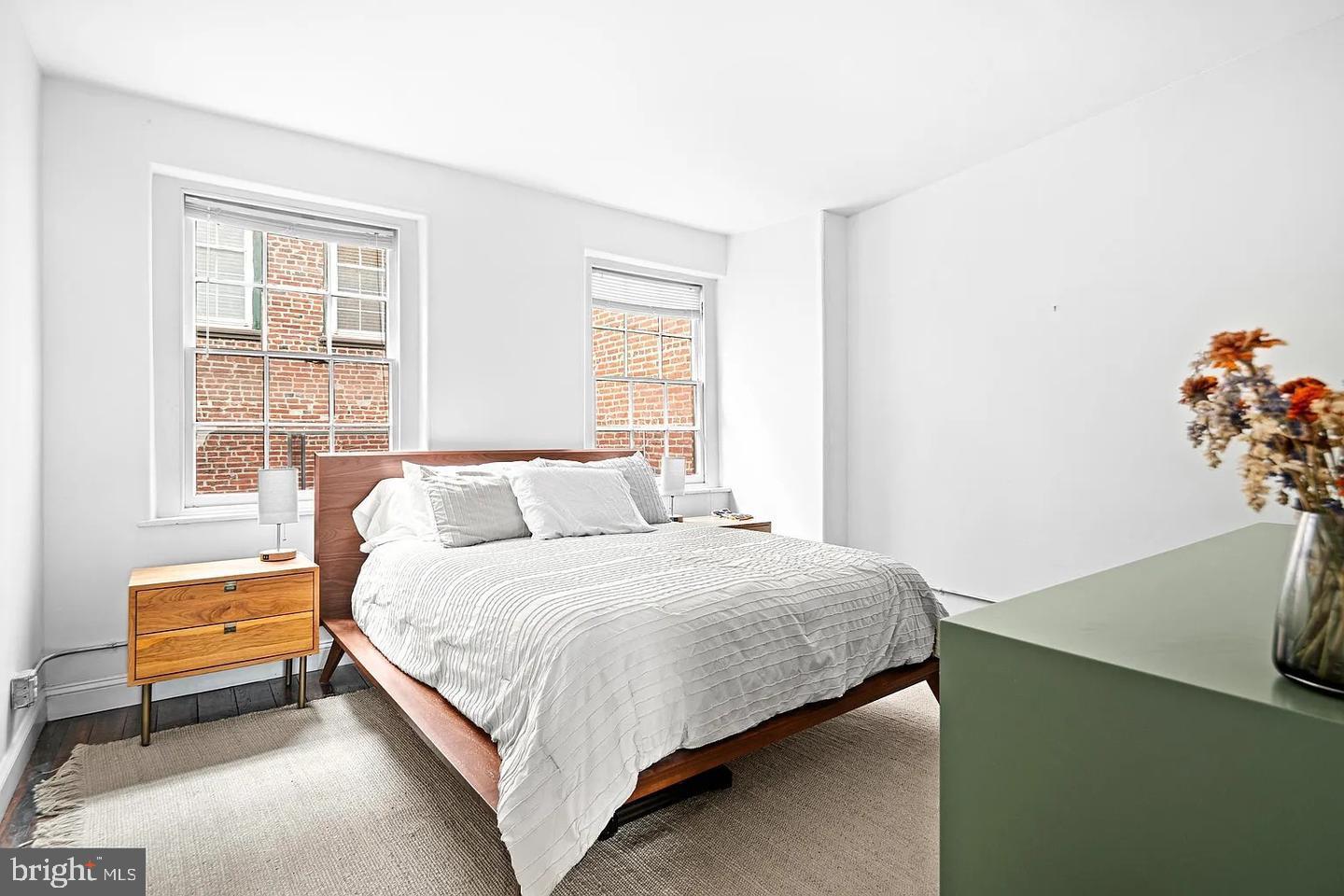 36 STRAWBERRY STREET 47