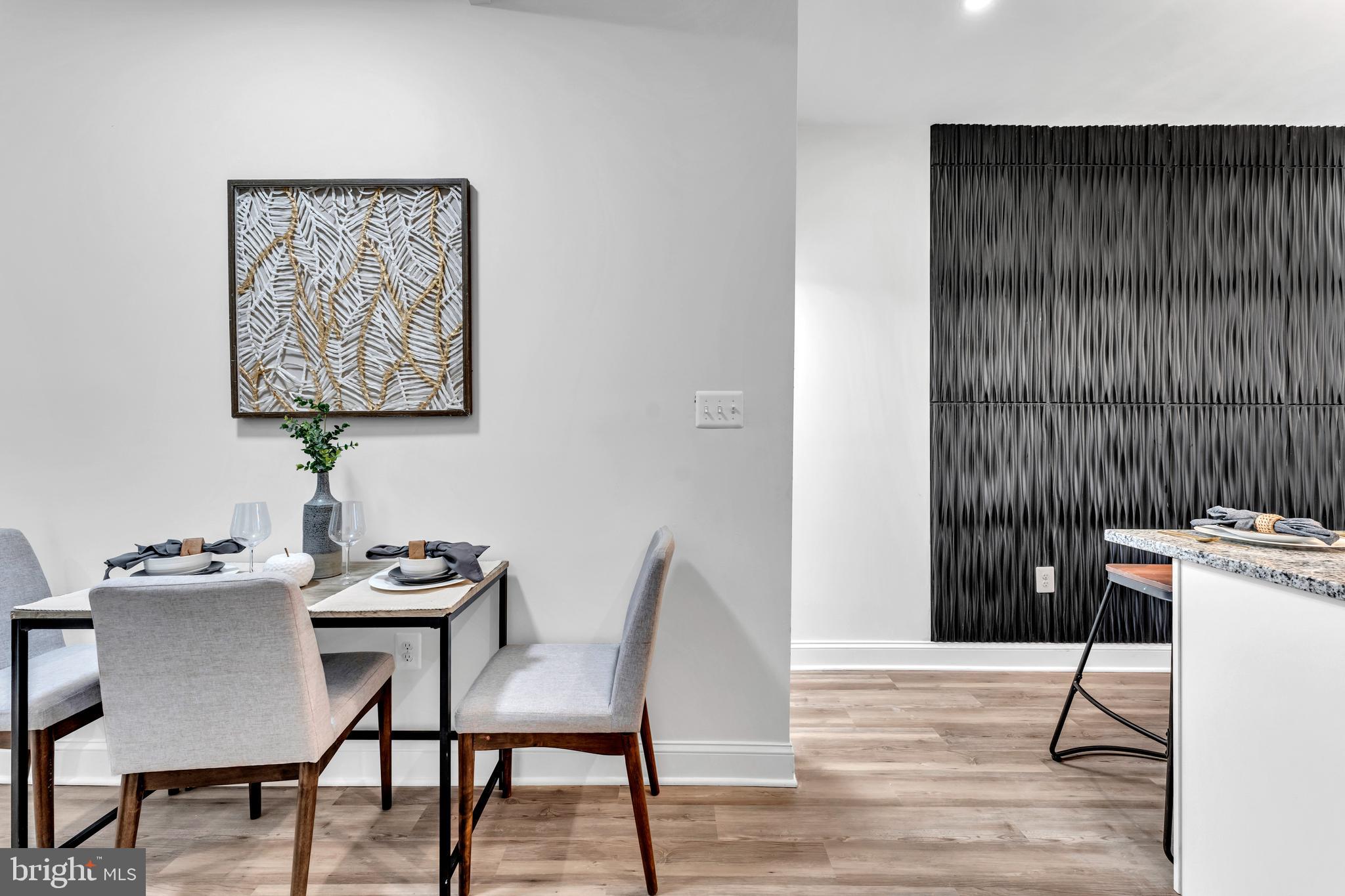 ELWOOD PARK - Residential Lease