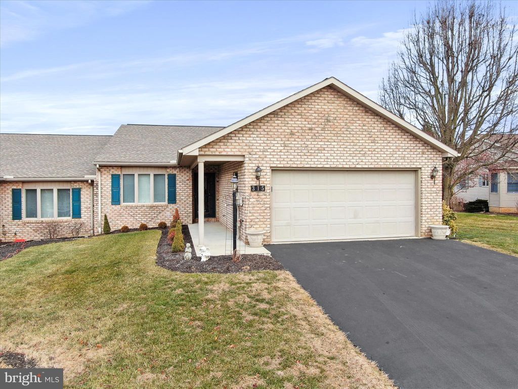 Photo of 315 Woodvale Drive, CHAMBERSBURG, PA 17201 (MLS # PAFL2032064)