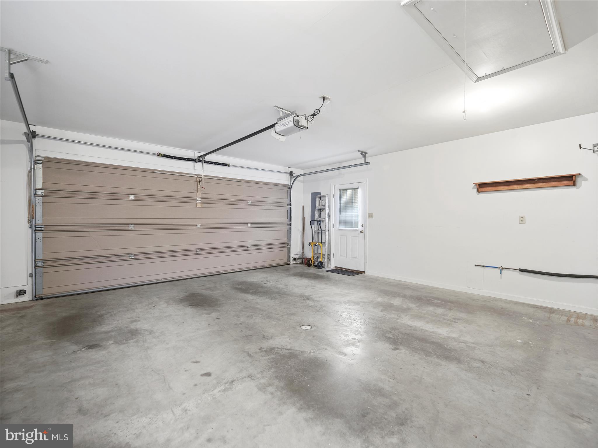 MAPLE RUN - Residential