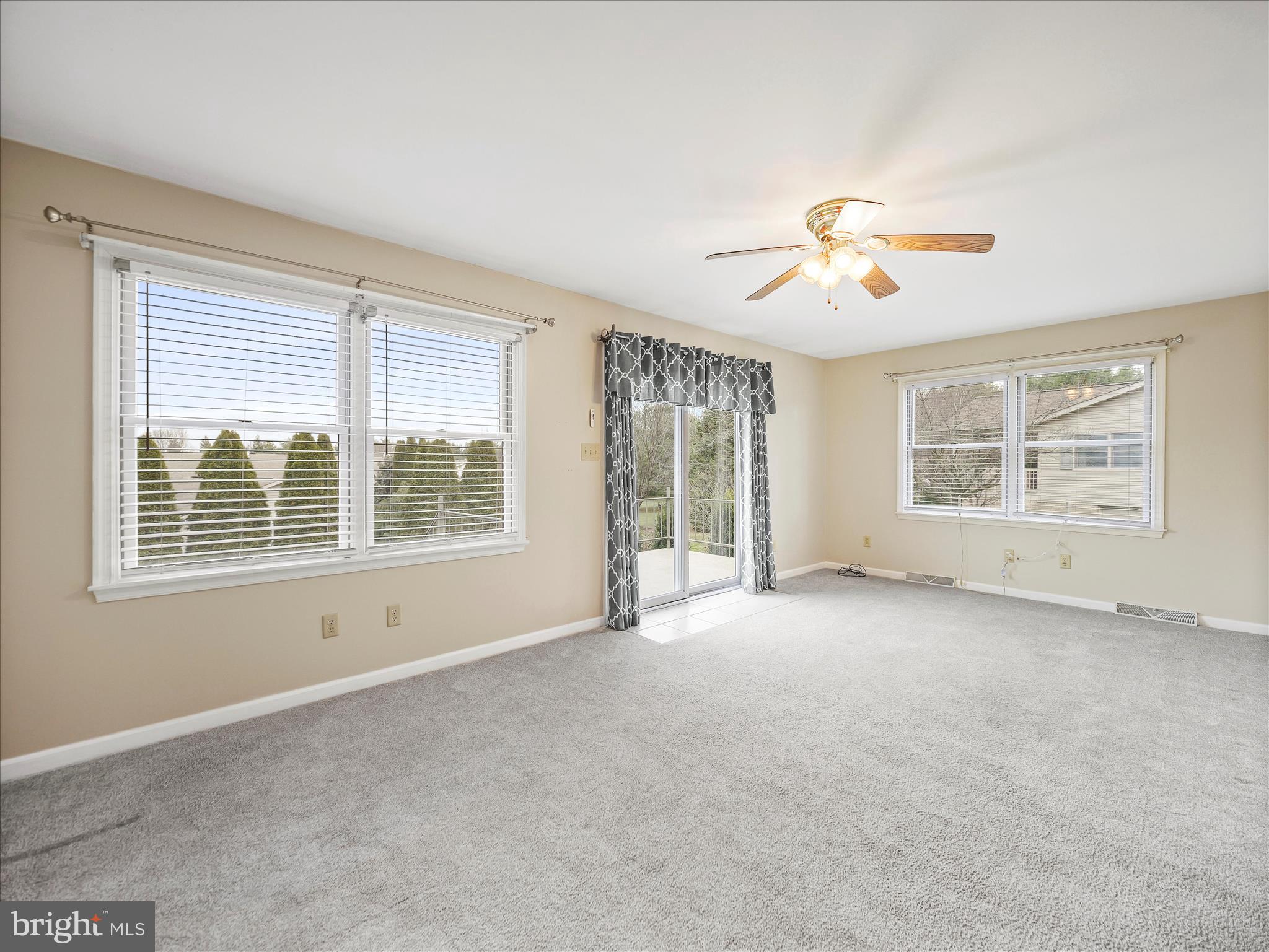 MAPLE RUN - Residential