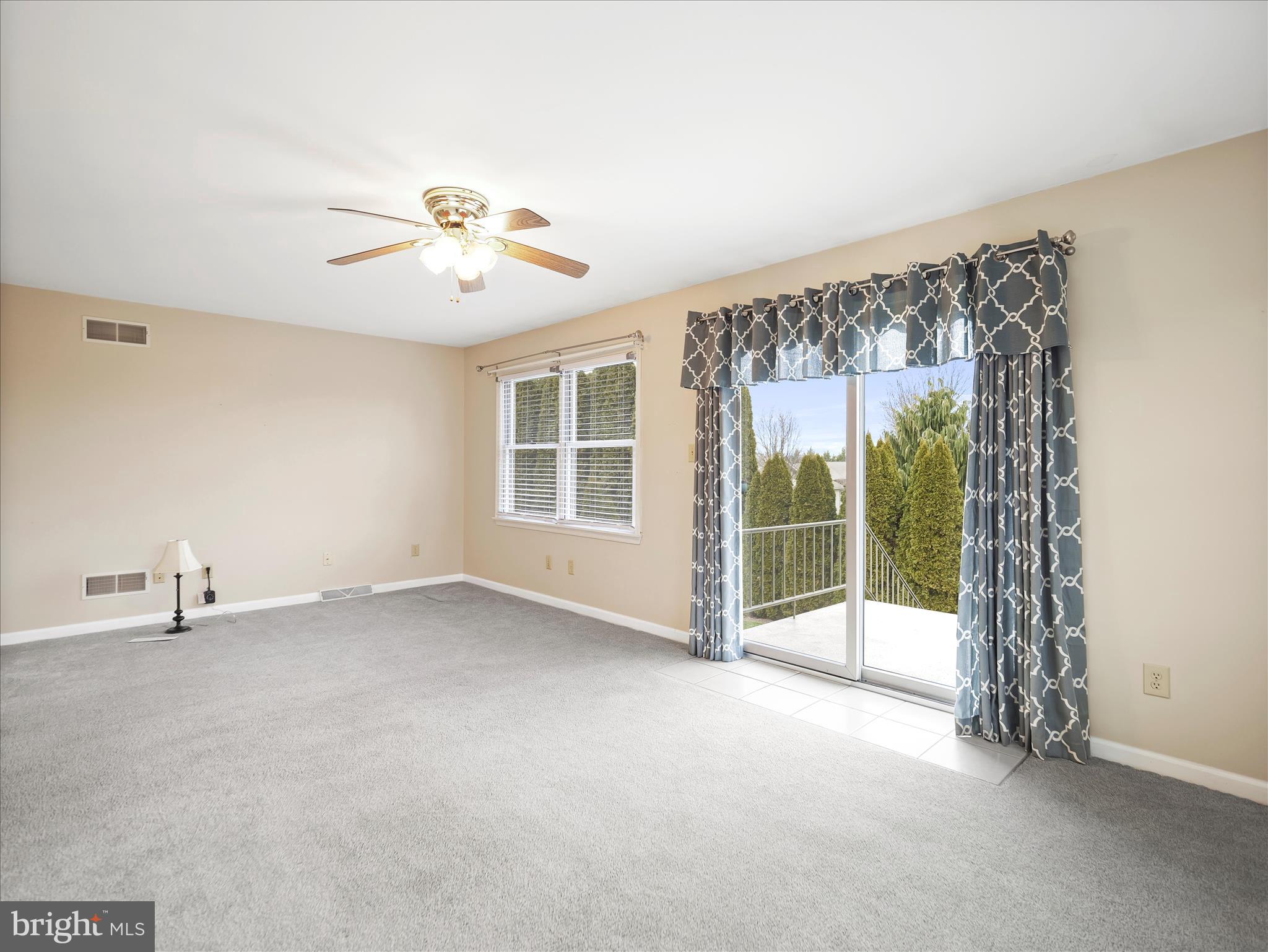 MAPLE RUN - Residential