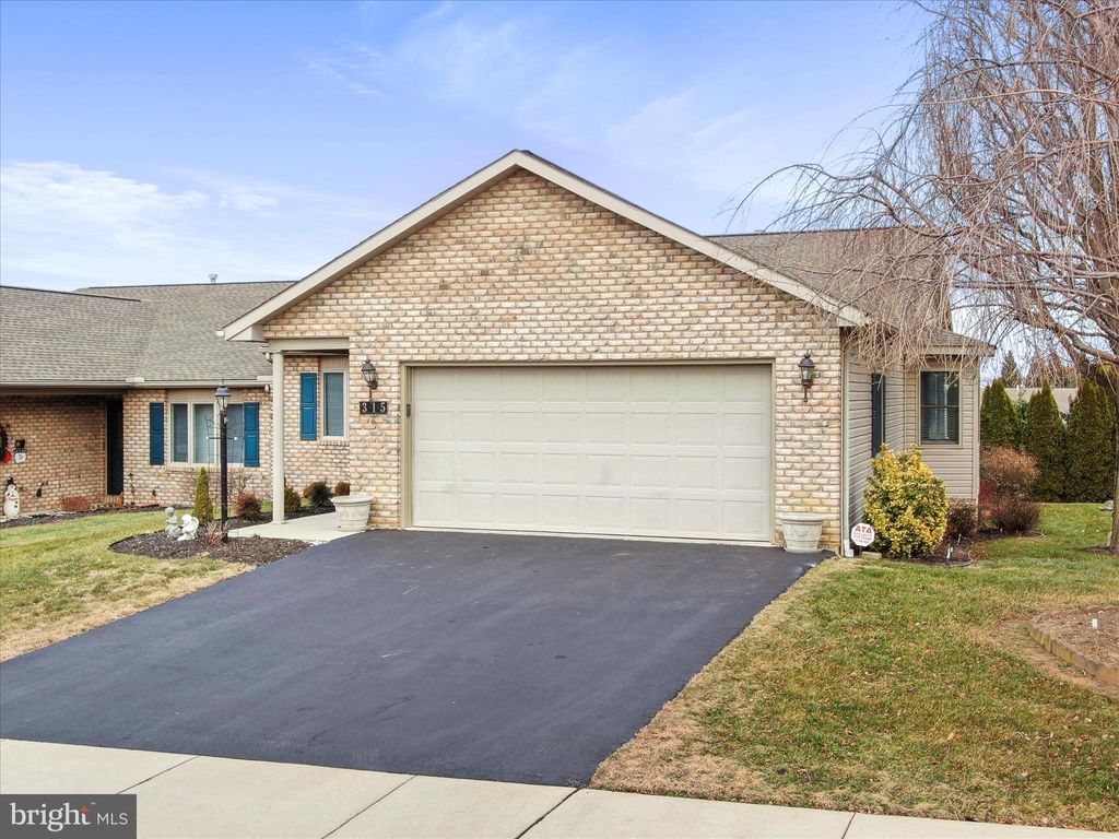 Photo of 315 Woodvale Drive, CHAMBERSBURG, PA 17201 (MLS # PAFL2032064)