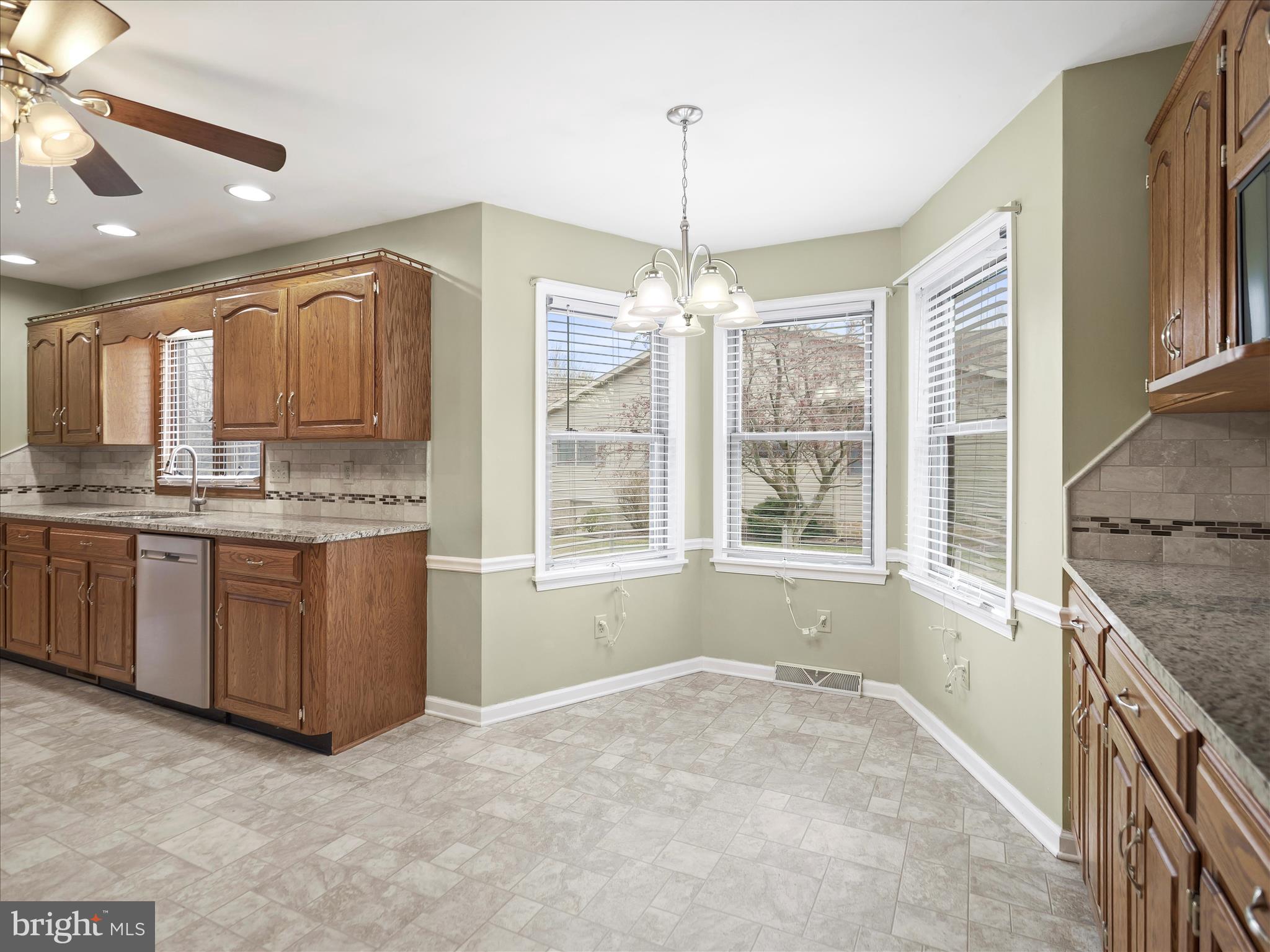 MAPLE RUN - Residential