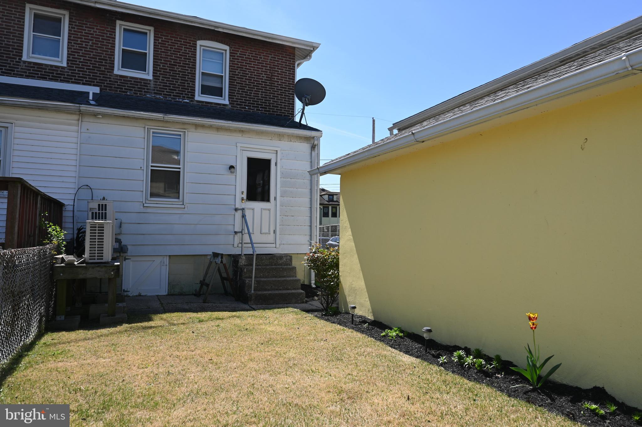 LESTER - Residential