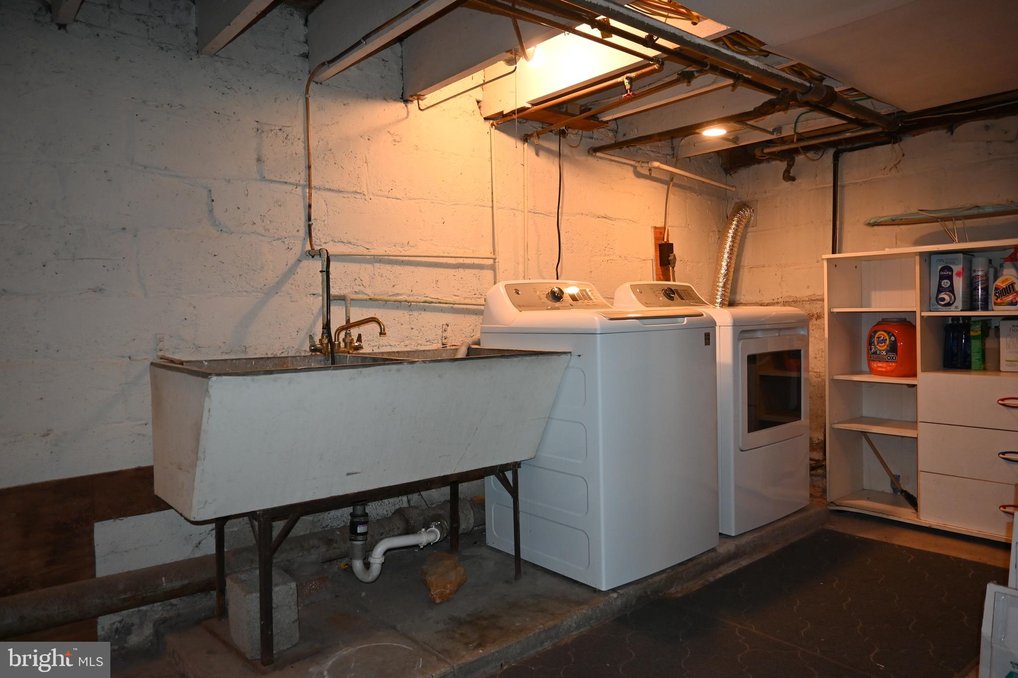 LESTER - Residential