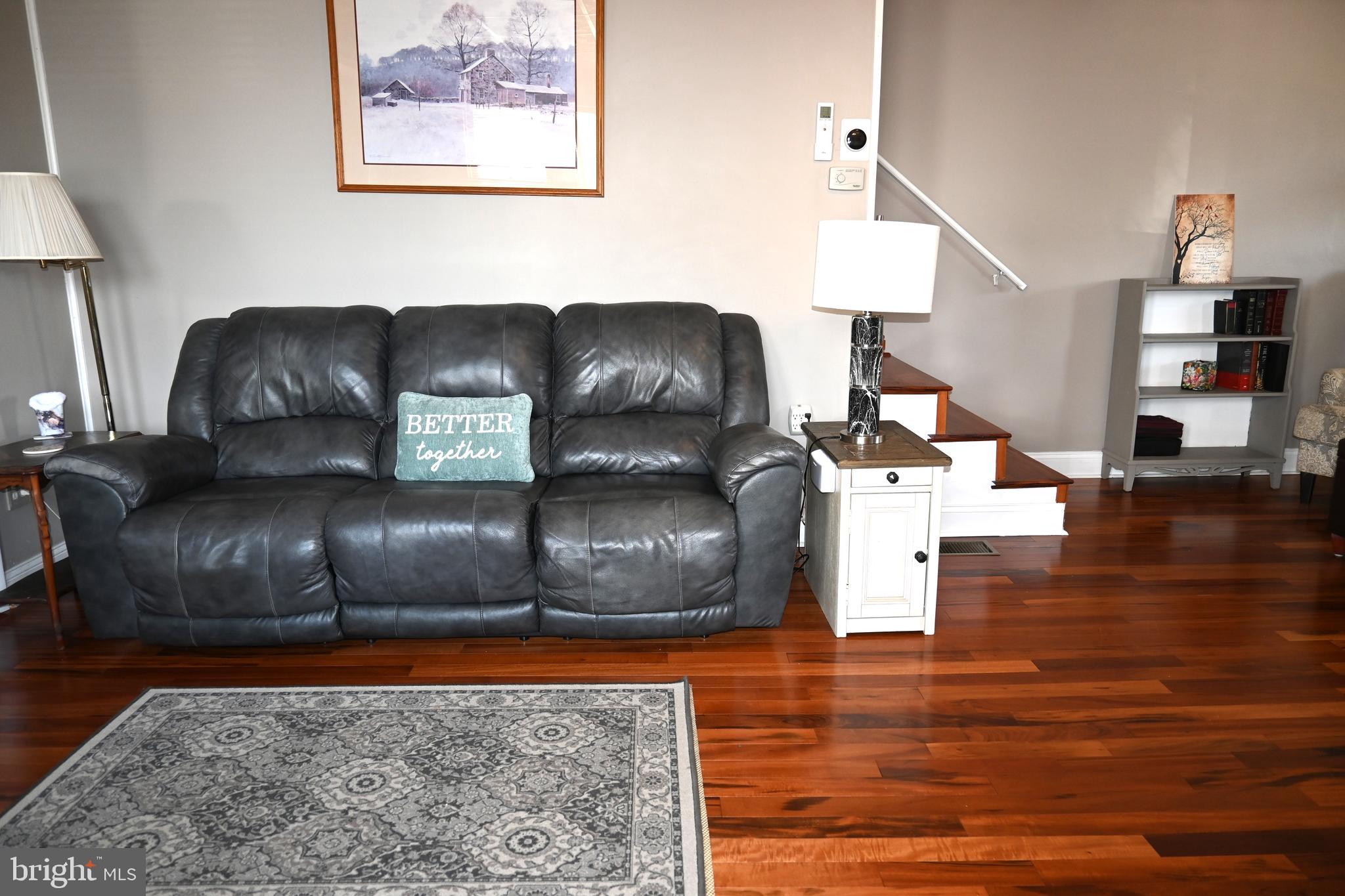 LESTER - Residential