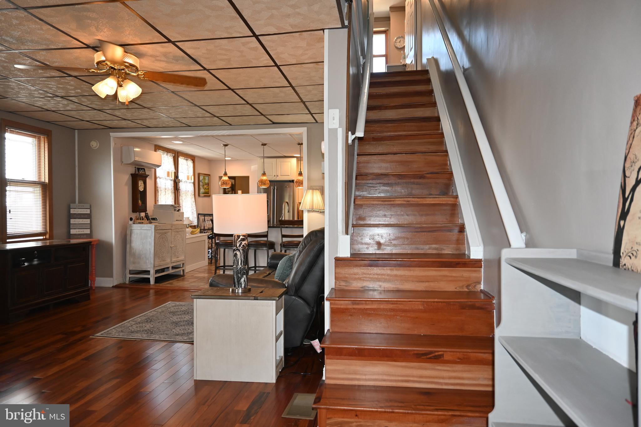 LESTER - Residential