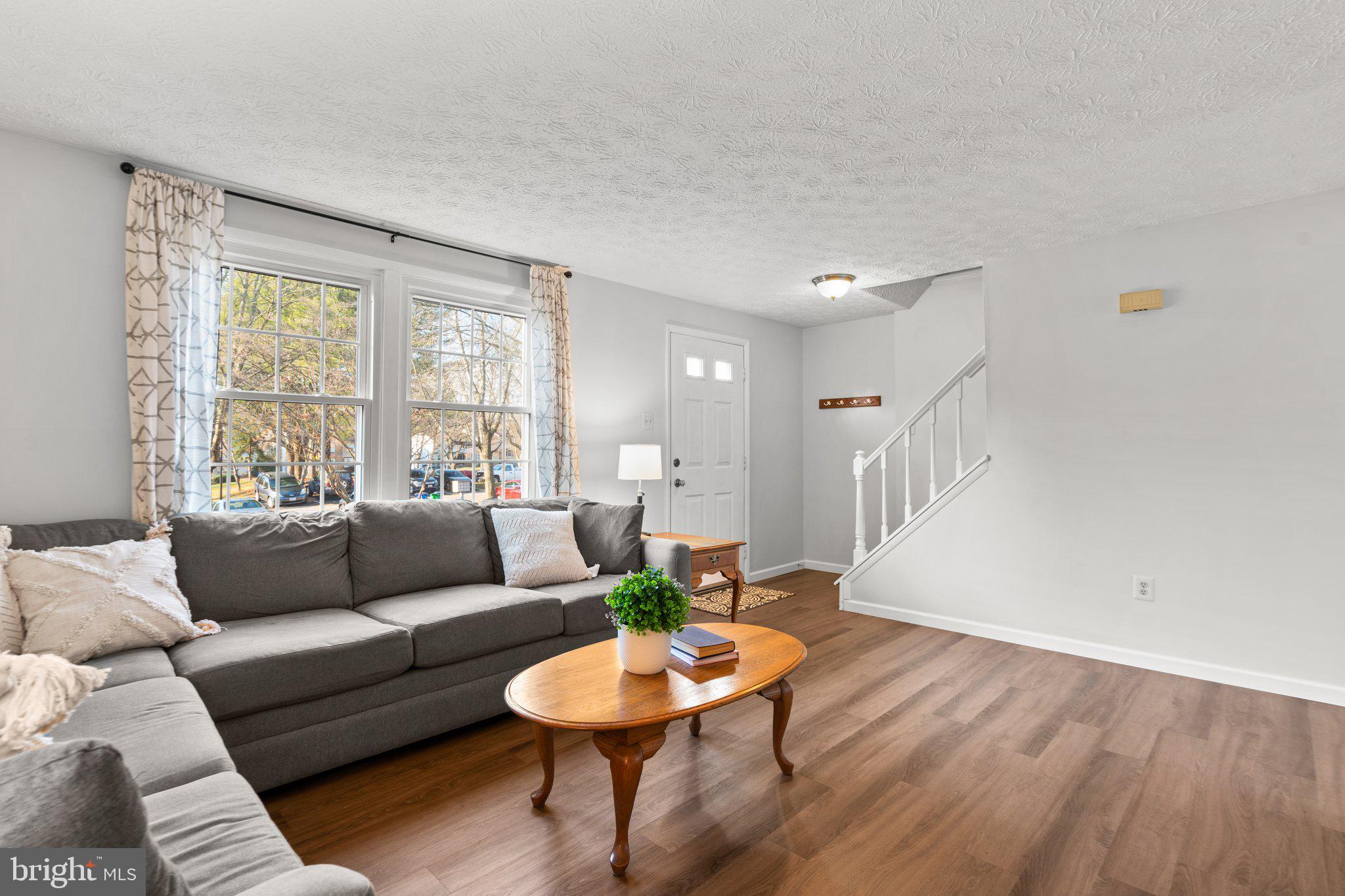 MURRAY HILL - Residential