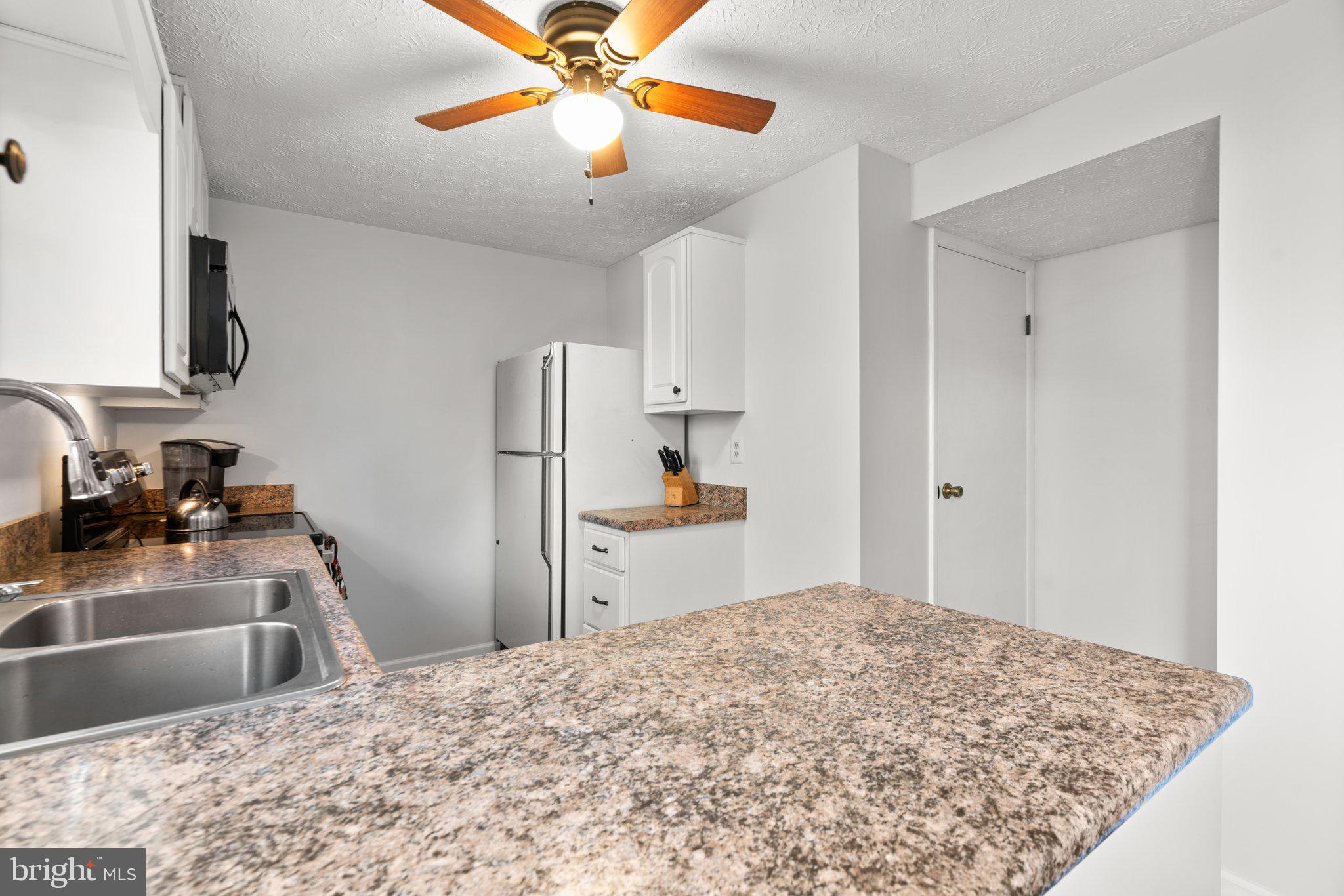 MURRAY HILL - Residential