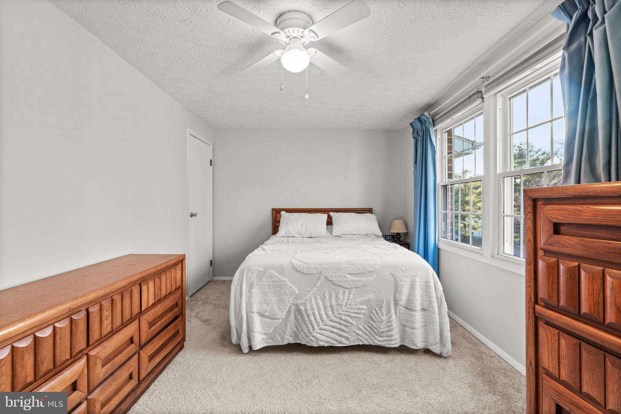 MURRAY HILL - Residential