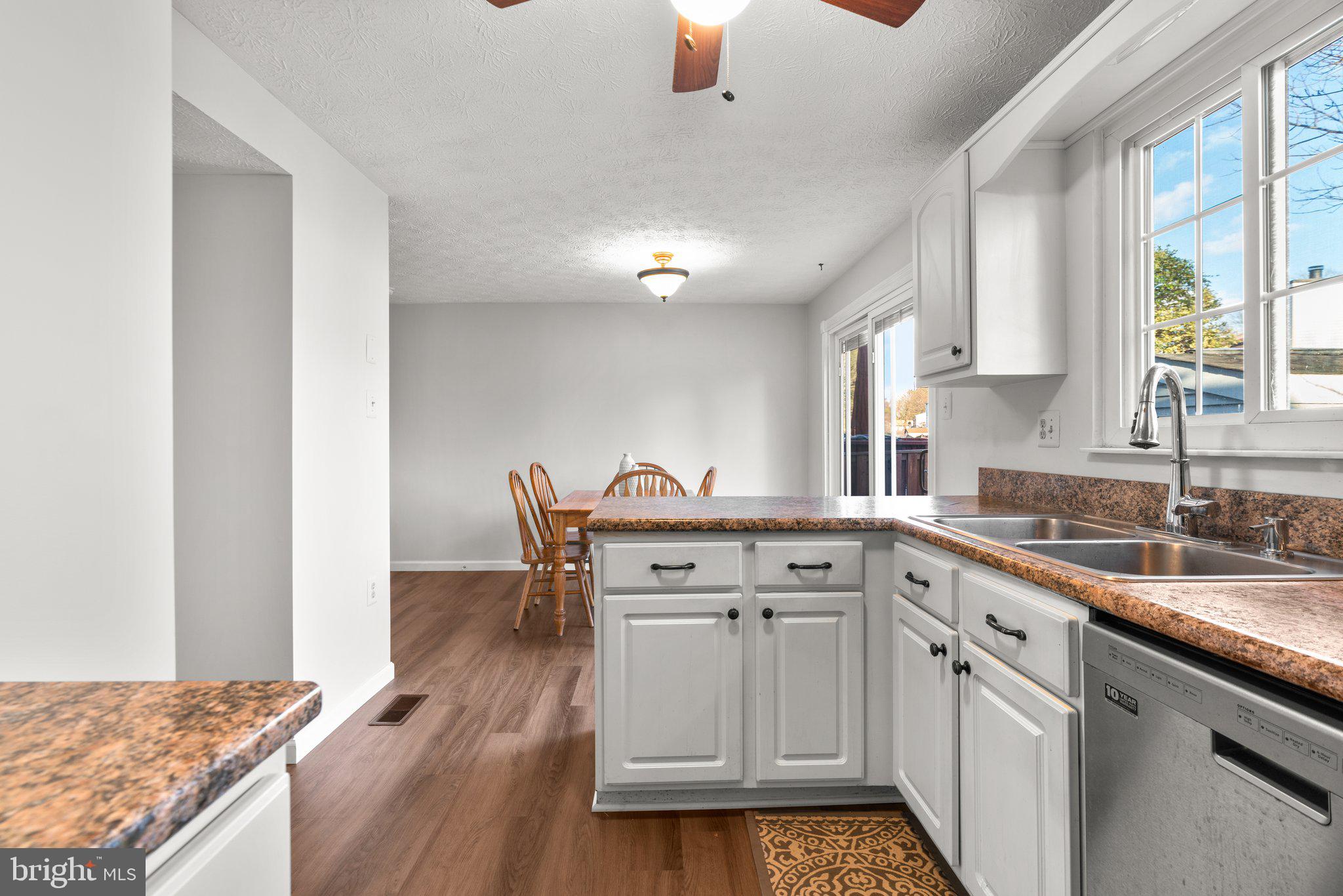 MURRAY HILL - Residential