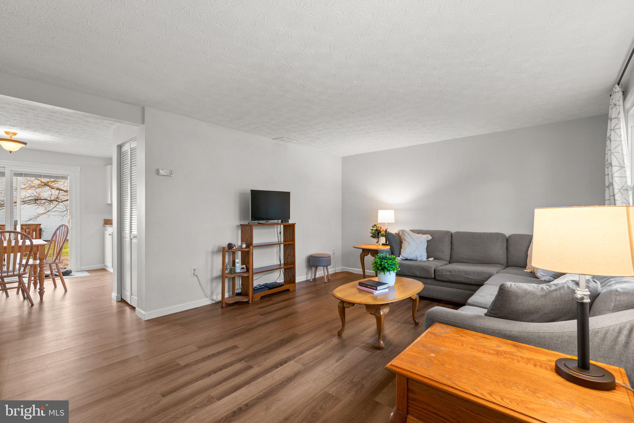 MURRAY HILL - Residential