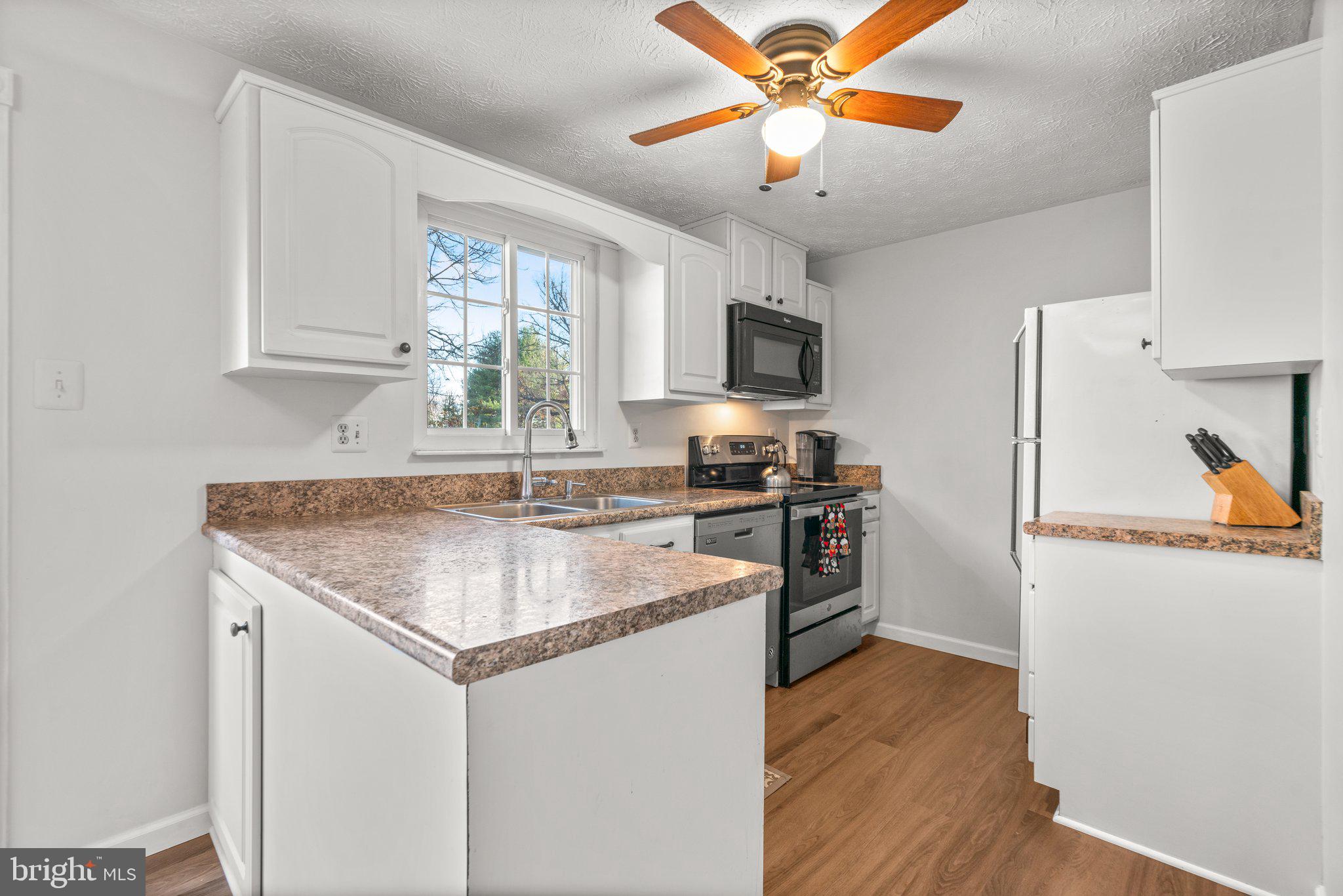 MURRAY HILL - Residential