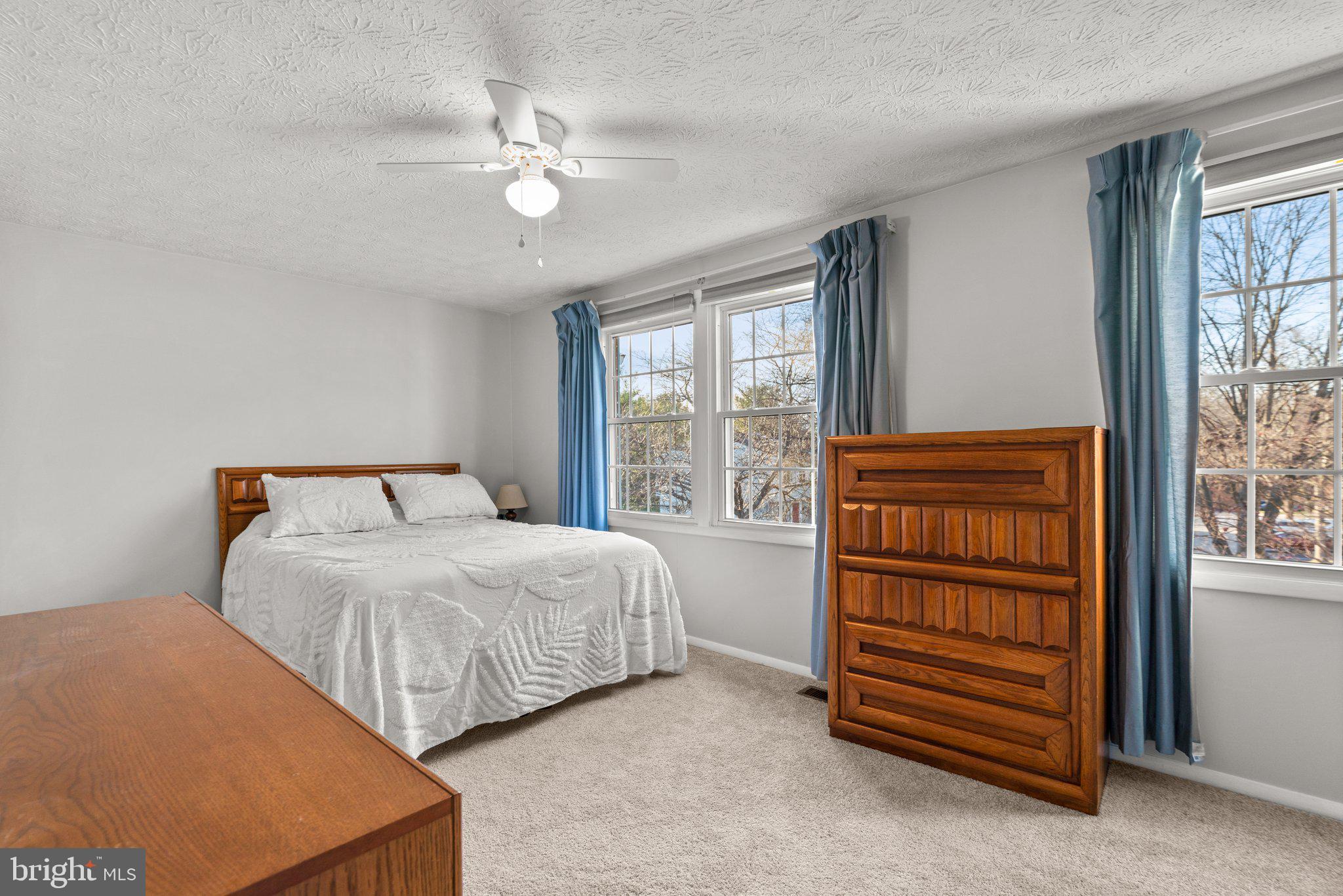 MURRAY HILL - Residential