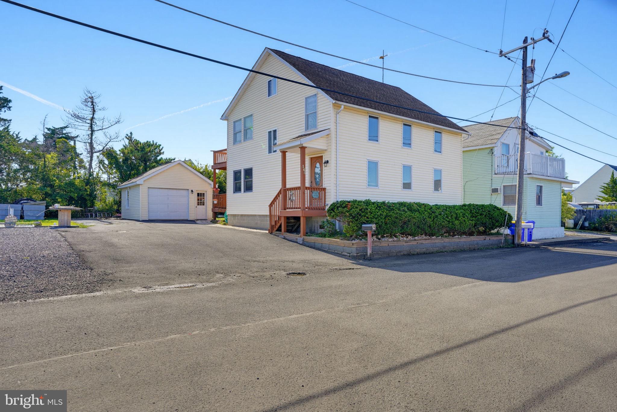 164 HUBBARD AVENUE
