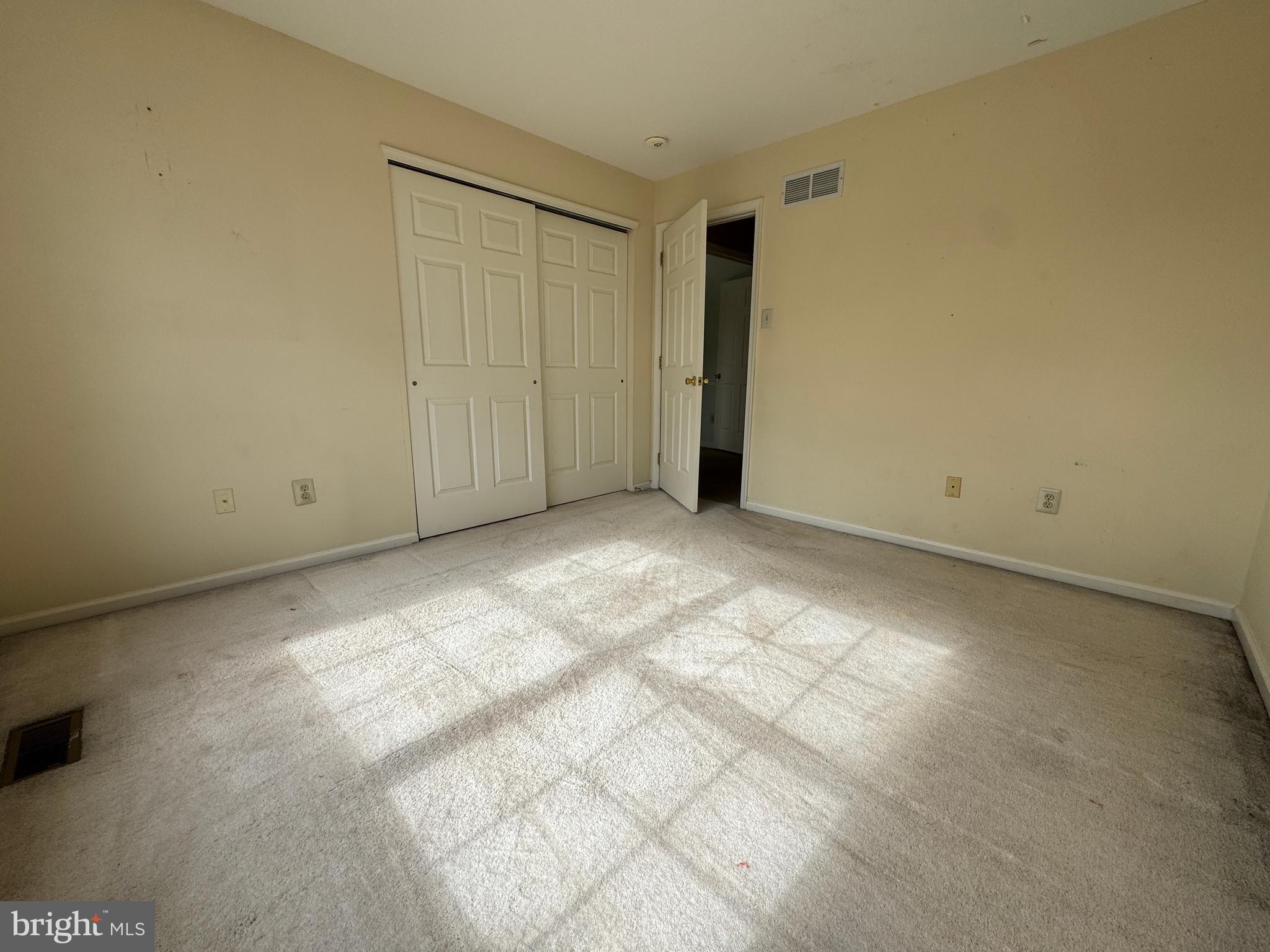 WATERFORD GREENE - Residential